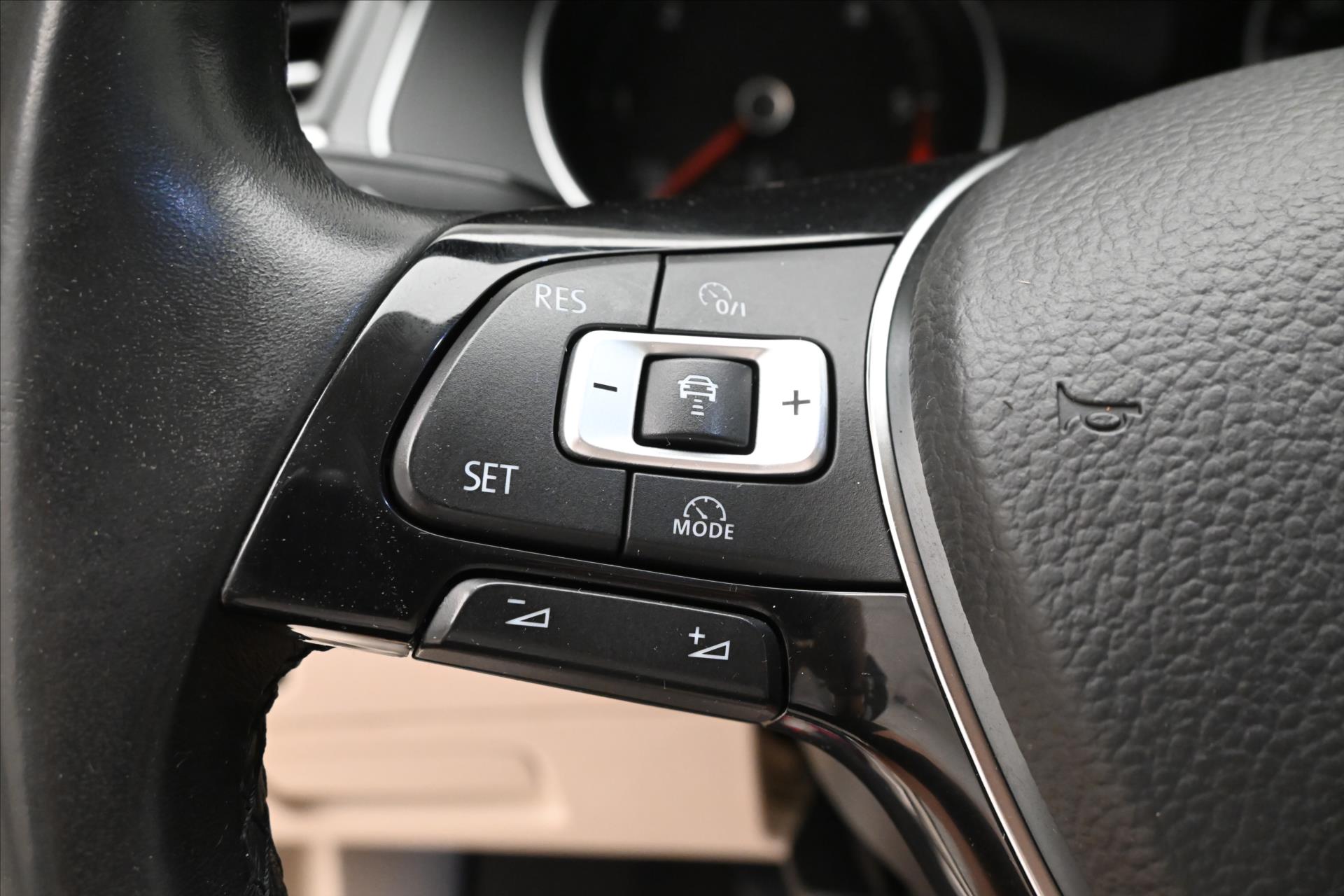 Hlavní fotografie vozu Volkswagen Passat 2,0 TDI 110kW Tažné Záruka až 5 let (25)