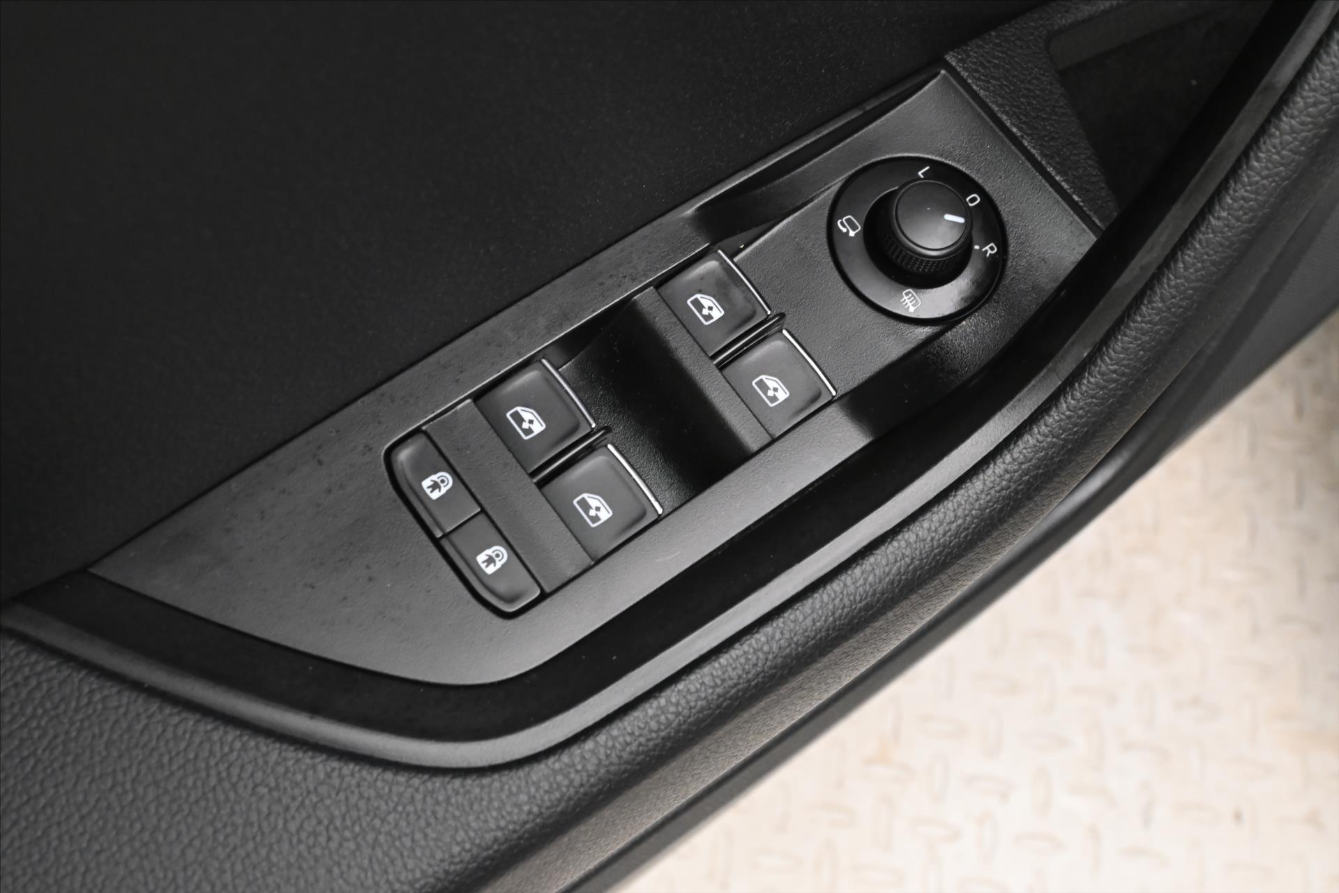 Main photo of the car Skoda Superb 2.0 TDI 110 kW 4x4 Style Panorama Warranty up to 5 years (25)