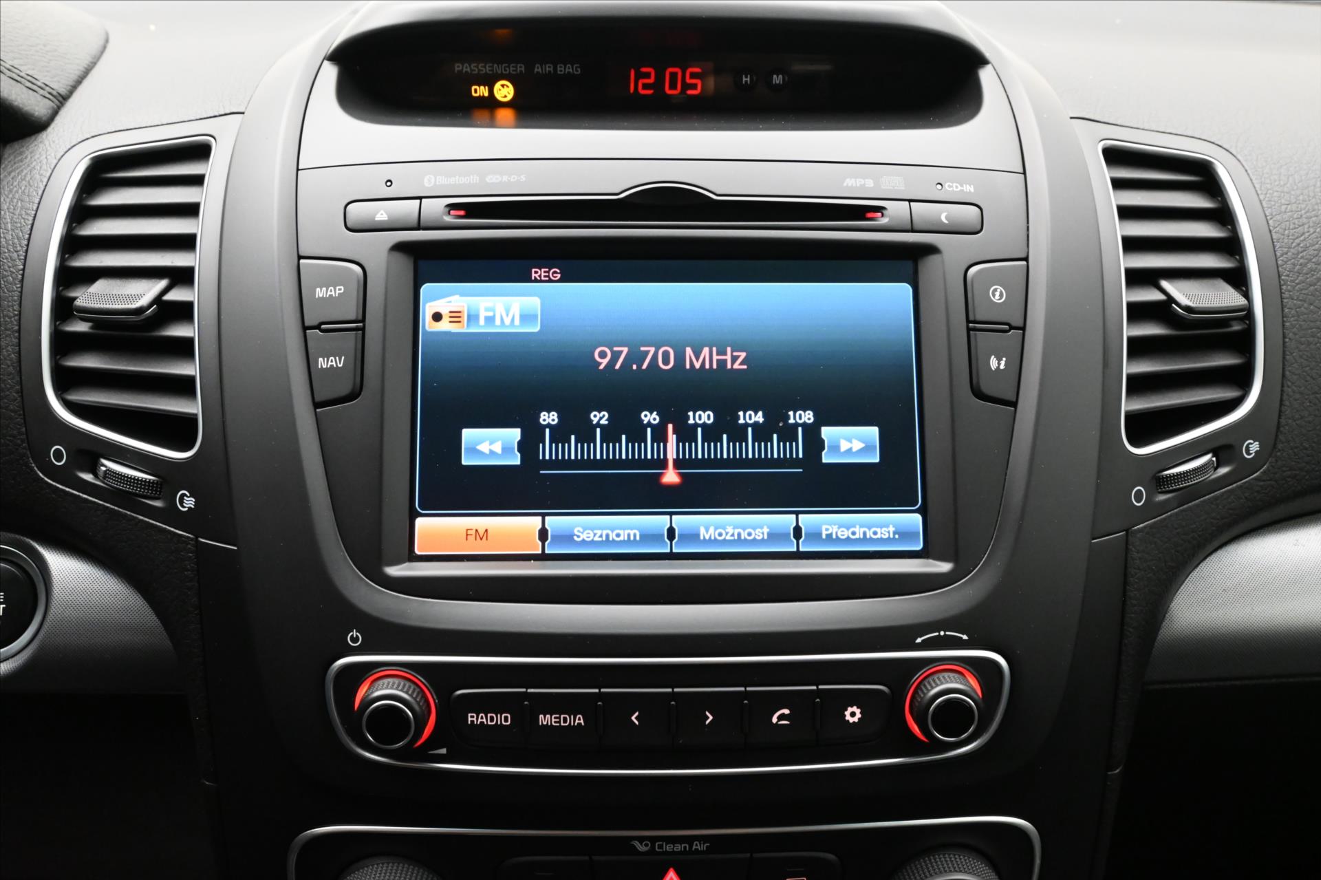 Hlavní fotografie vozu Kia Sorento 2,2 CRDI 145 kW AT 4x4 Navigace Záruka až 5 let (20)