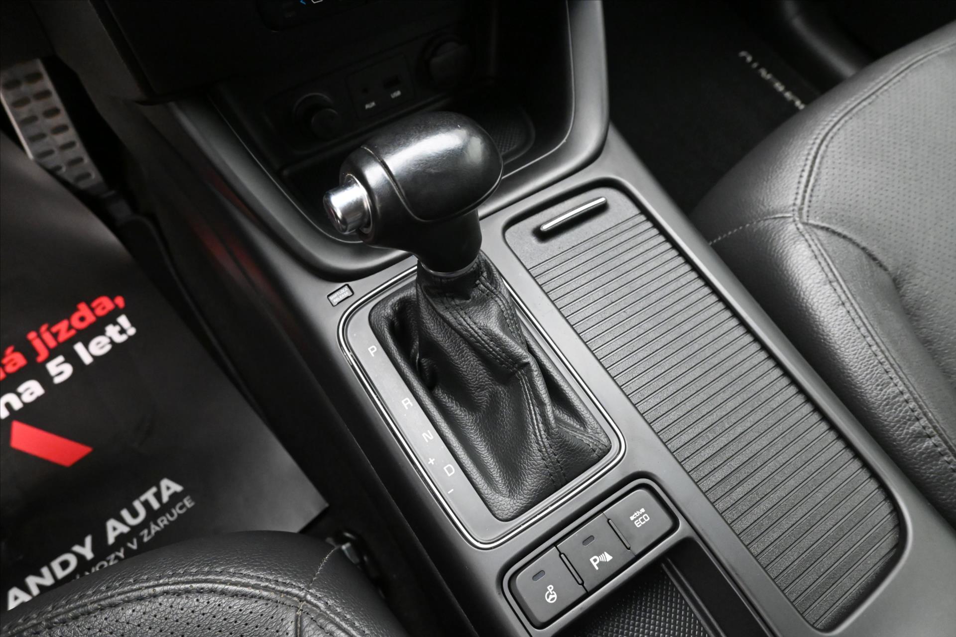 Hlavní fotografie vozu Kia Sorento 2,2 CRDI 145 kW AT 4x4 Navigace Záruka až 5 let (23)