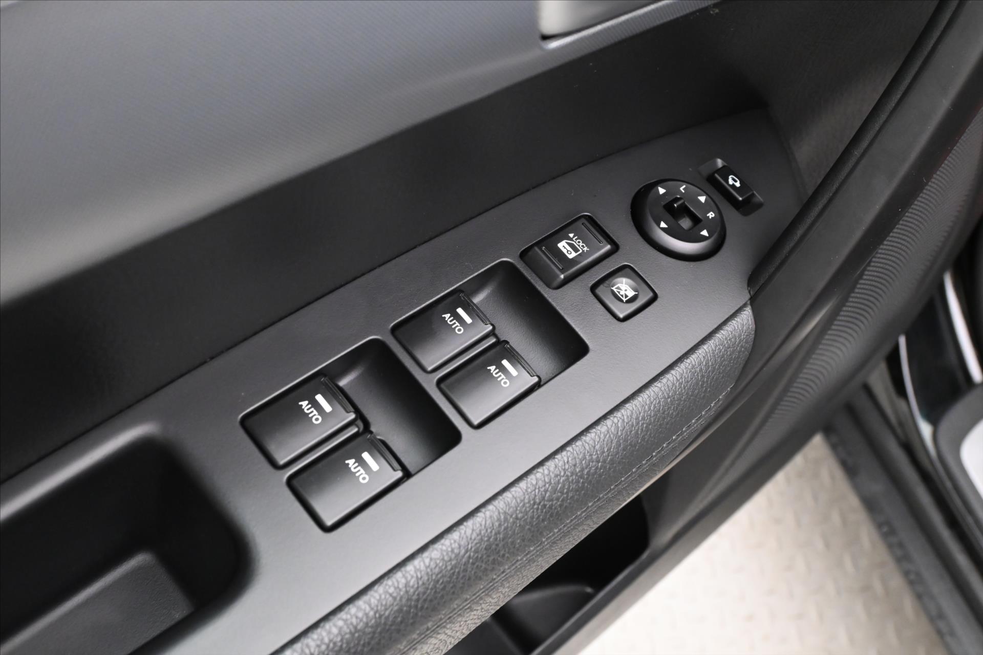 Hlavní fotografie vozu Kia Sorento 2,2 CRDI 145 kW AT 4x4 Navigace Záruka až 5 let (26)