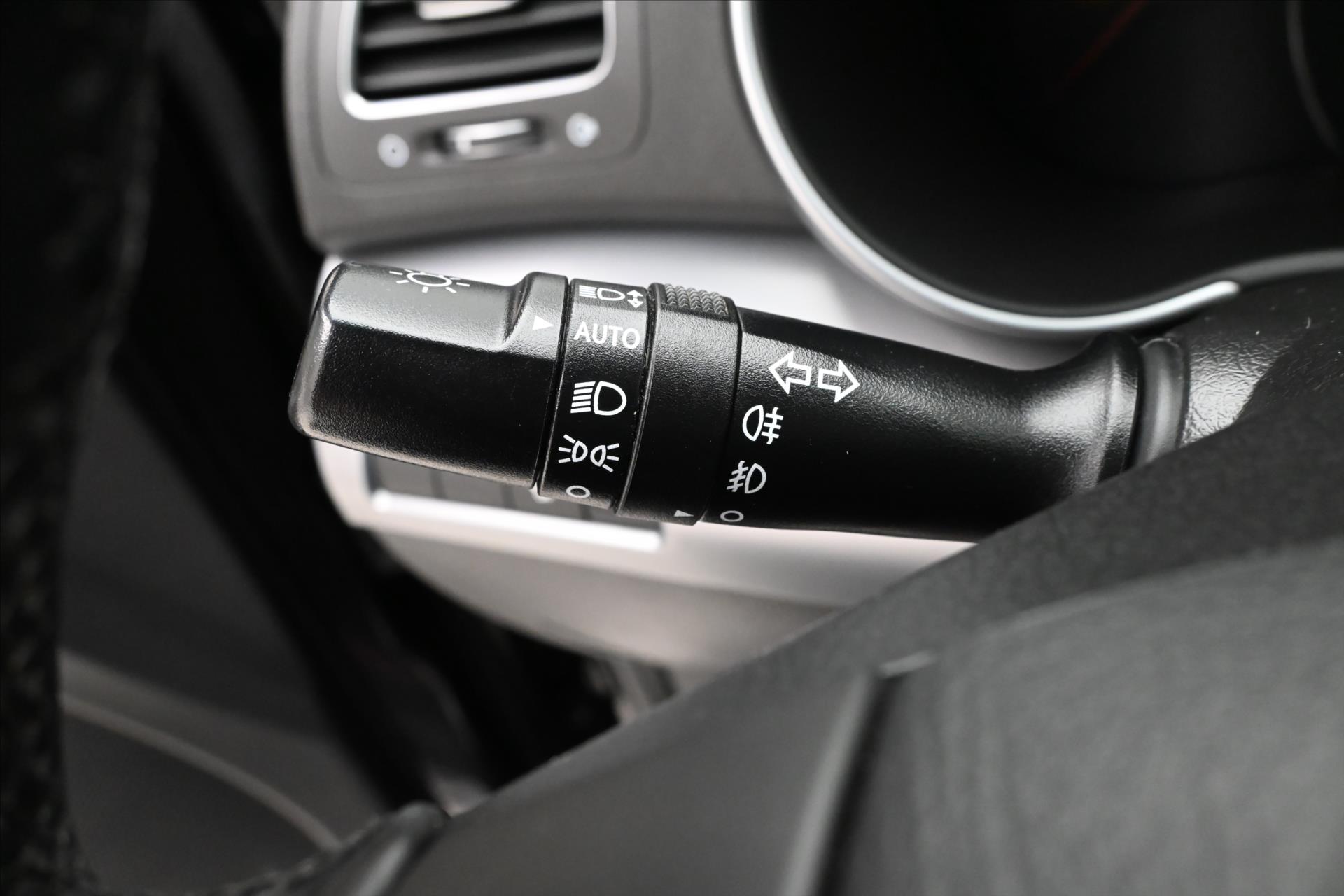 Hlavní fotografie vozu Kia Sorento 2,2 CRDI 145 kW AT 4x4 Navigace Záruka až 5 let (27)