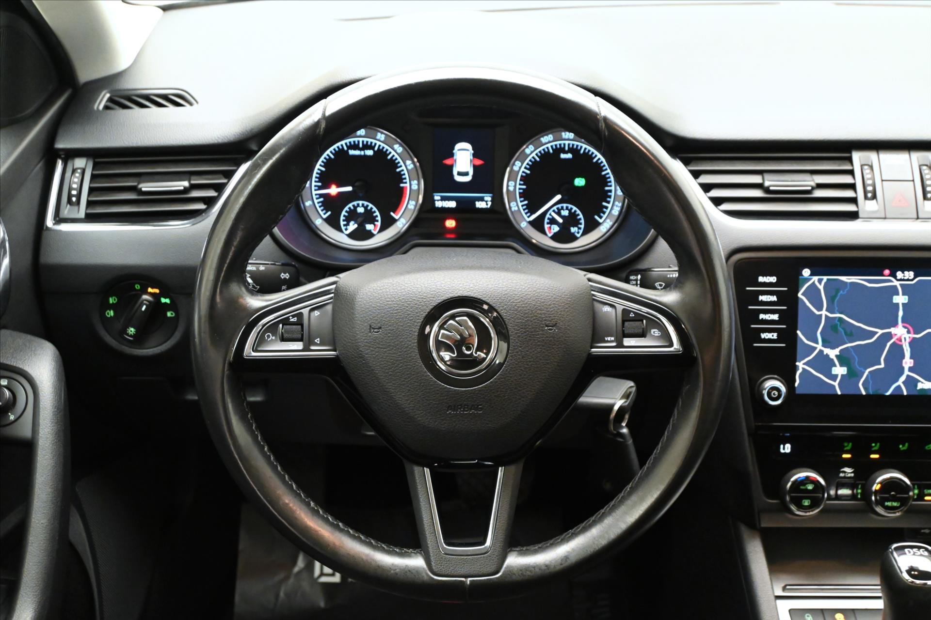 Hlavní fotografie vozu Škoda Octavia 2,0 TDI 110kW Tažné DSG Záruka až 5 let (19)