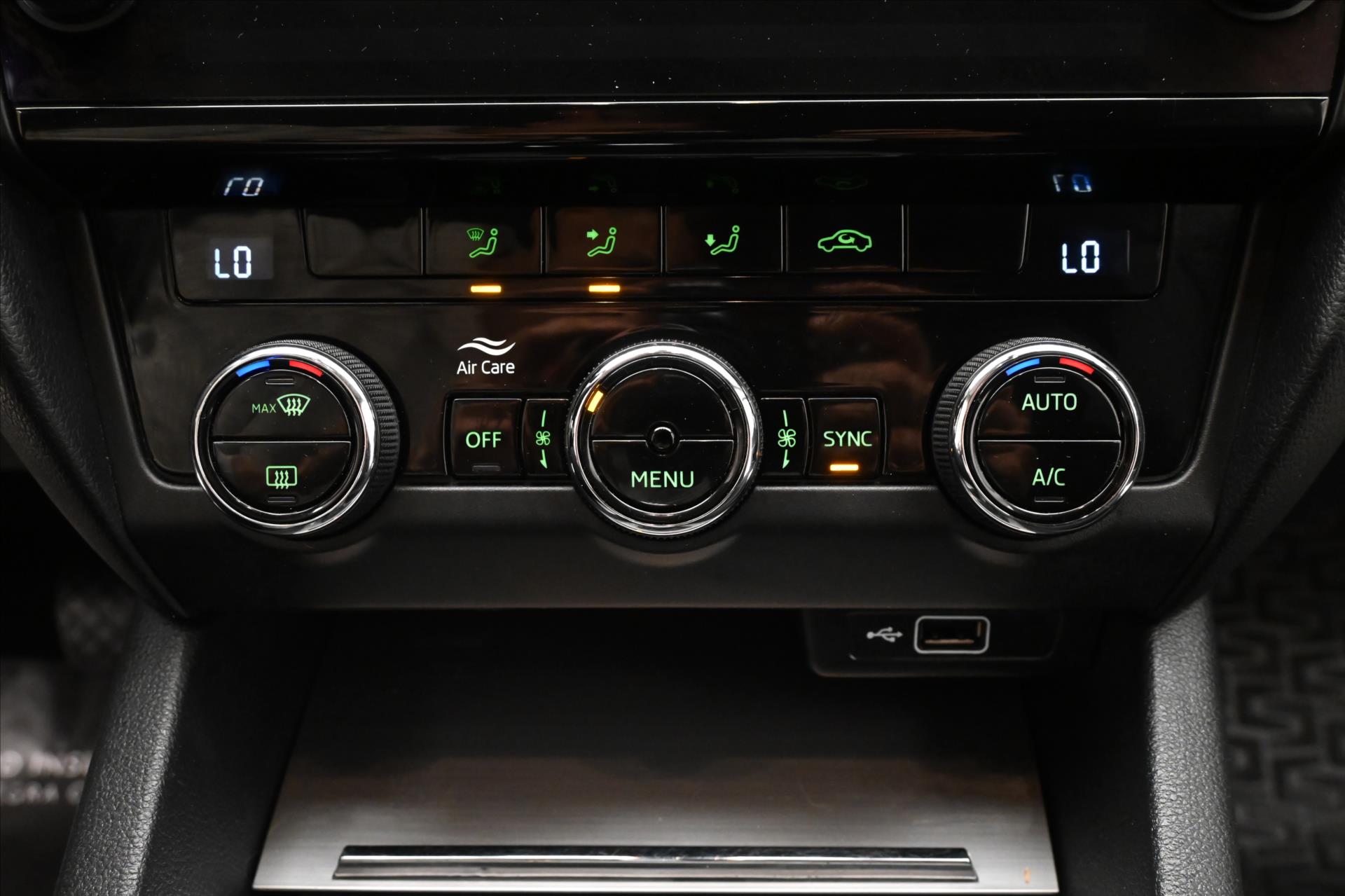 Hlavní fotografie vozu Škoda Octavia 2,0 TDI 110kW Tažné DSG Záruka až 5 let (21)