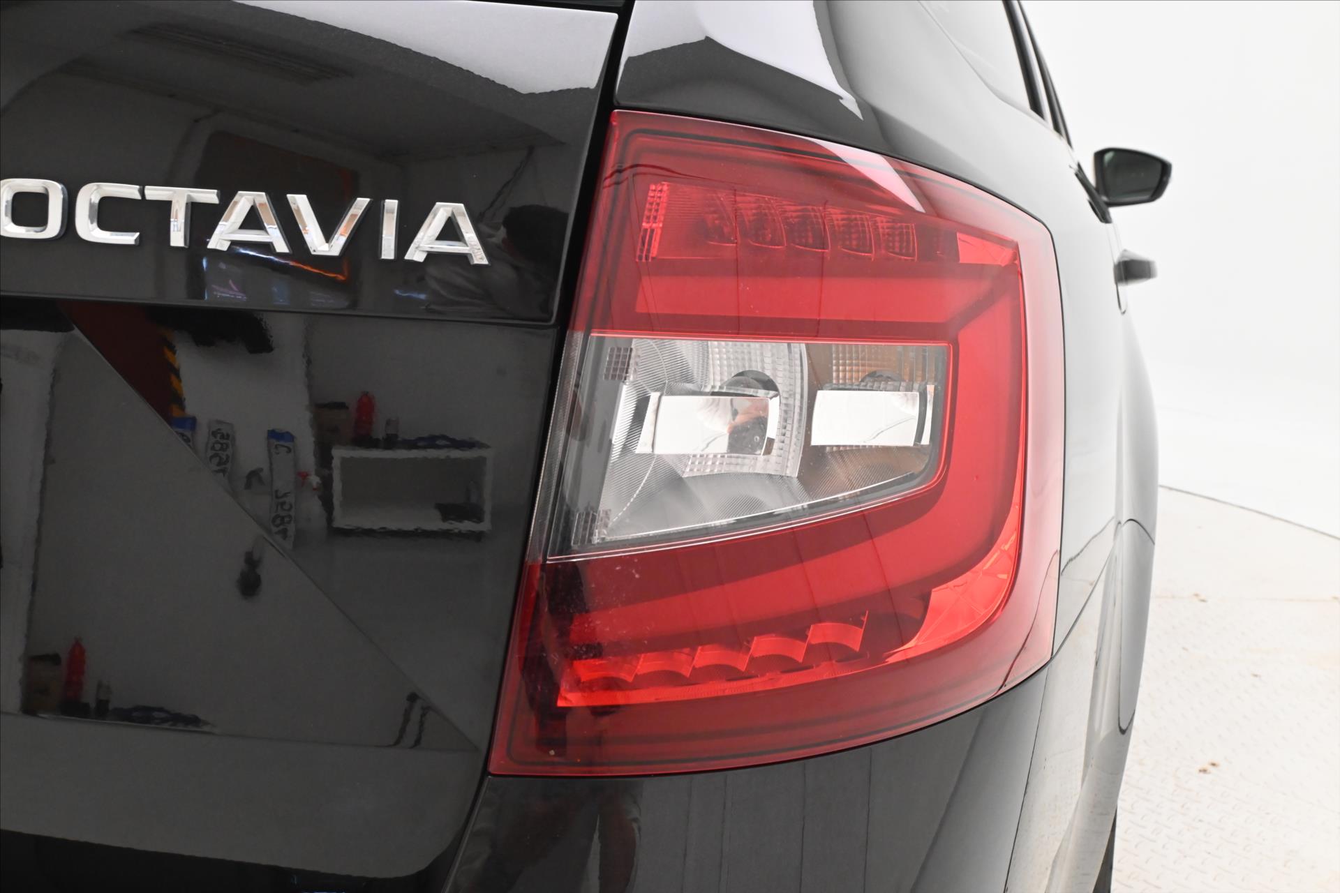 Hlavní fotografie vozu Škoda Octavia 2,0 TDI 110kW Tažné DSG Záruka až 5 let (29)