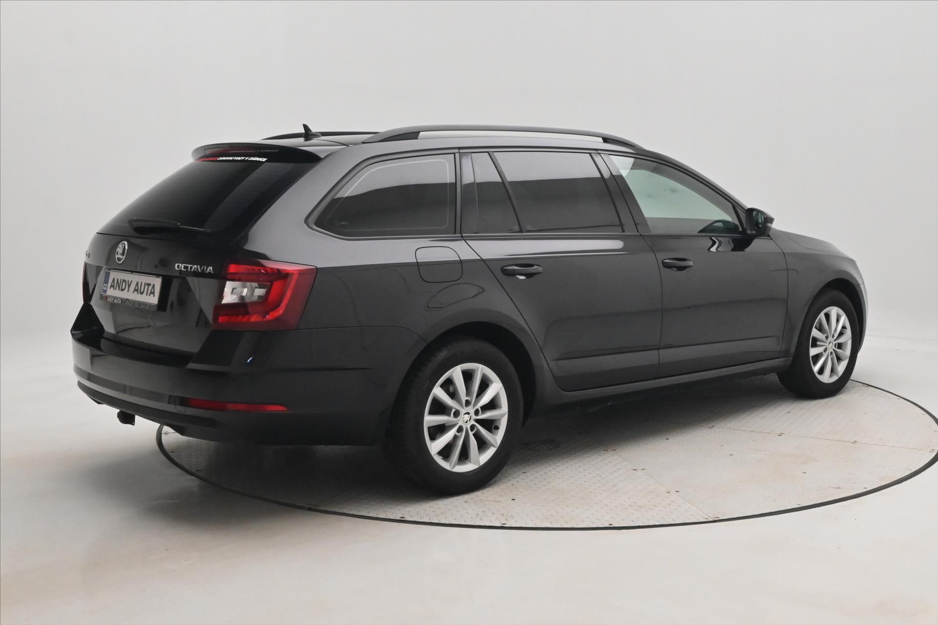 Hlavní fotografie vozu Škoda Octavia 2,0 TDI 110kW Tažné DSG Záruka až 5 let (6)