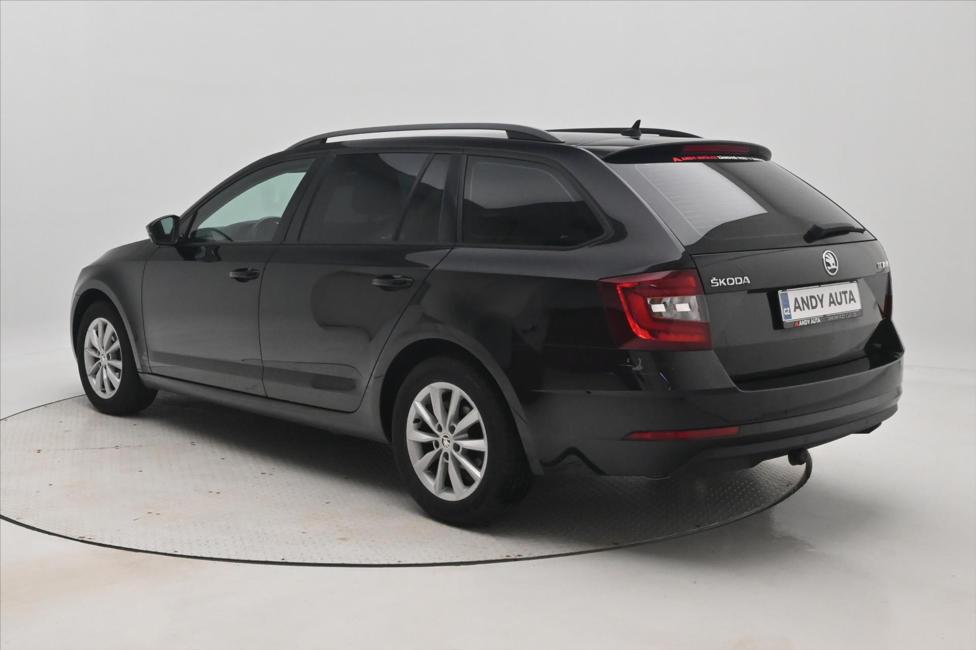 Hlavní fotografie vozu Škoda Octavia 2,0 TDI 110kW Tažné DSG Záruka až 5 let (8)