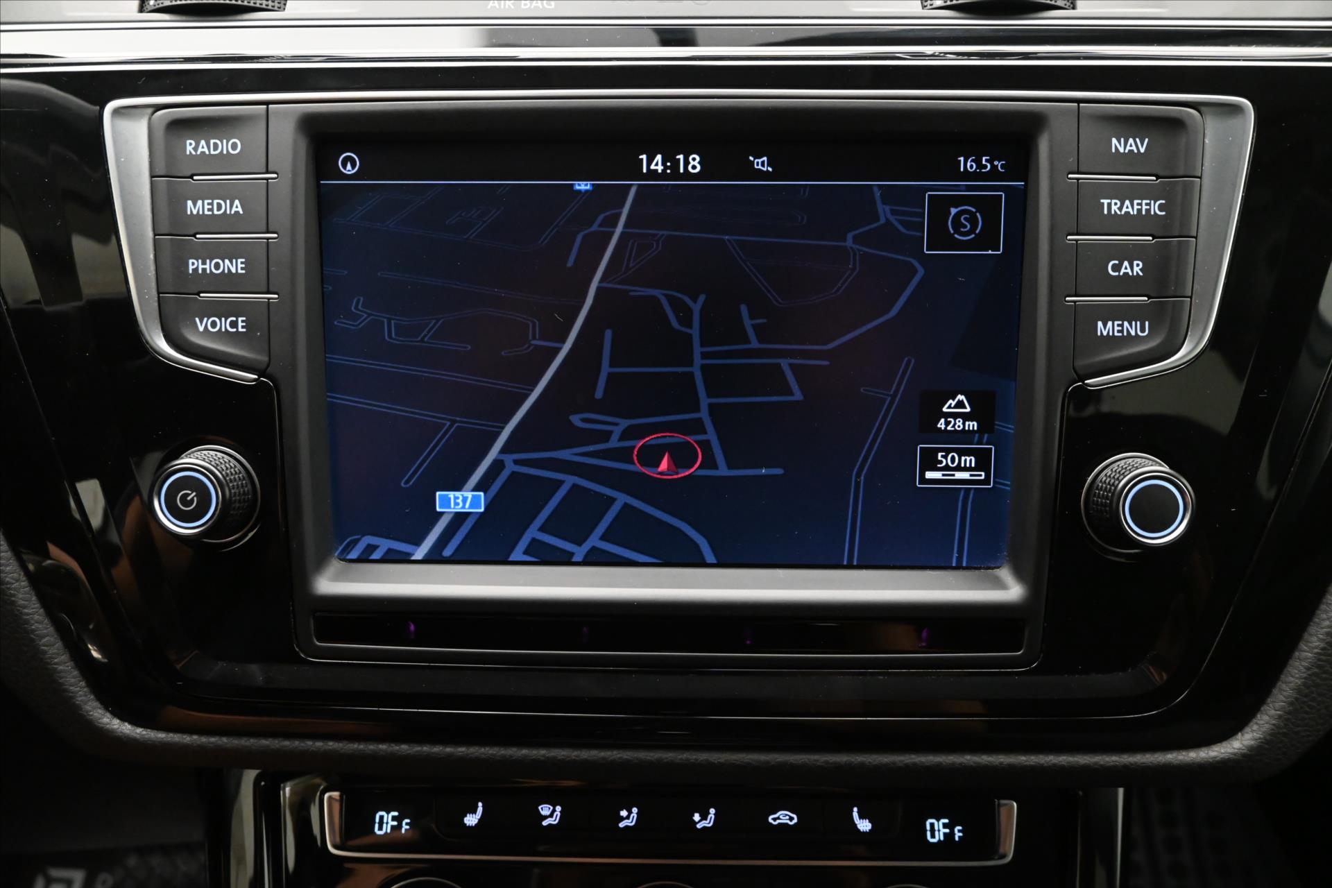 Main photo of the car Volkswagen Touran 2.0 TDI 110kW DSG Warranty up to 5 years (19)