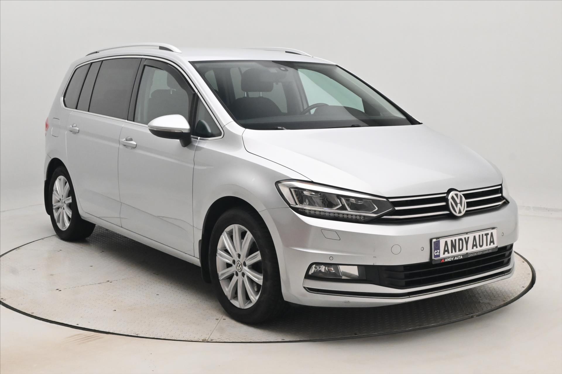 Main photo of the car Volkswagen Touran 2.0 TDI 110kW DSG Warranty up to 5 years (3)