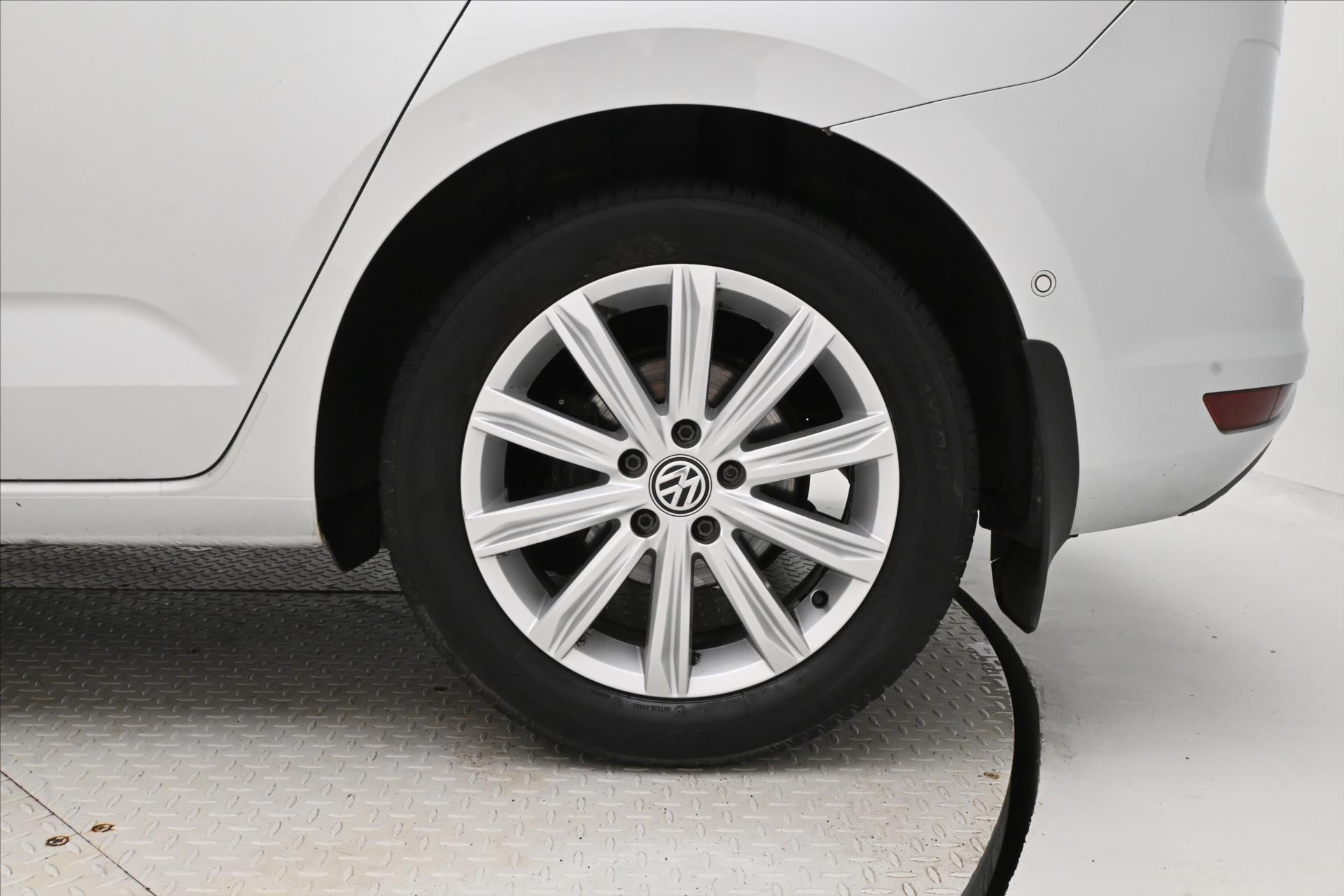Main photo of the car Volkswagen Touran 2.0 TDI 110kW DSG Warranty up to 5 years (30)