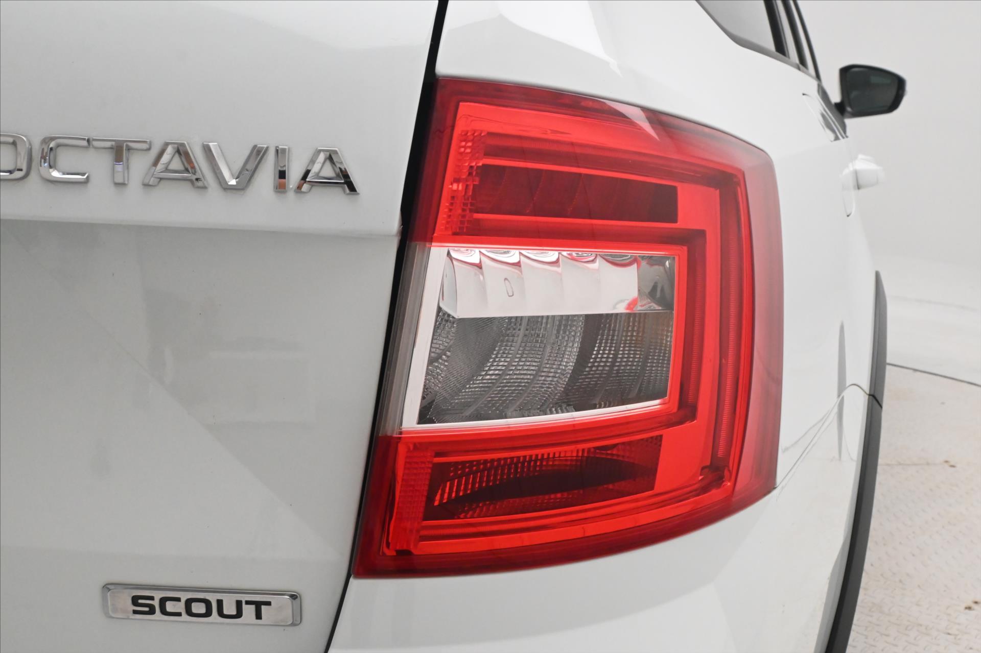 Hlavní fotografie vozu Škoda Octavia 2,0 TDI 135kW SCOUT DSG 4x4 Záruka až 5 let (31)