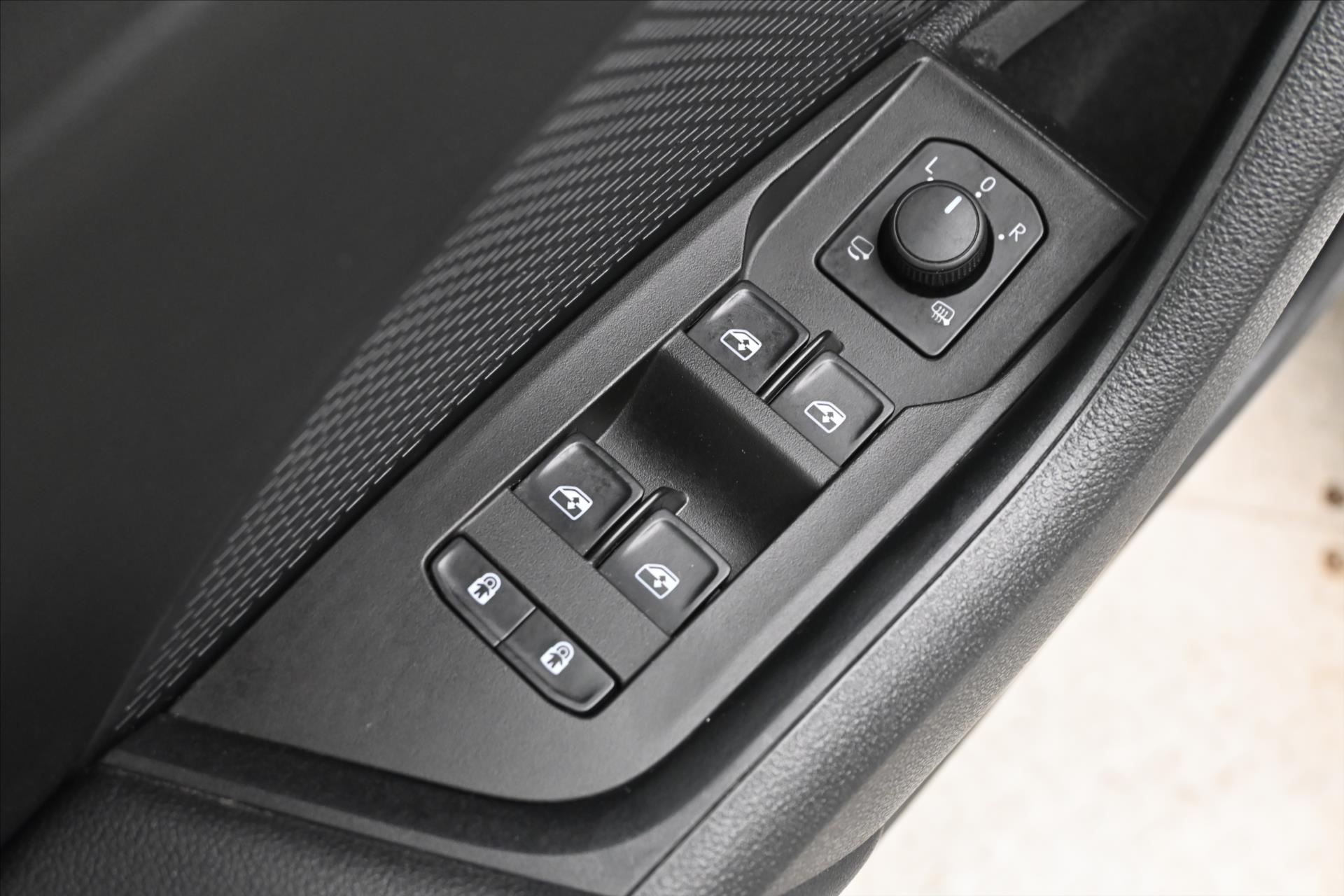 Hlavní fotografie vozu Škoda Octavia 2,0 TDI 110kW DSG Ambition Záruka až 5 let (25)