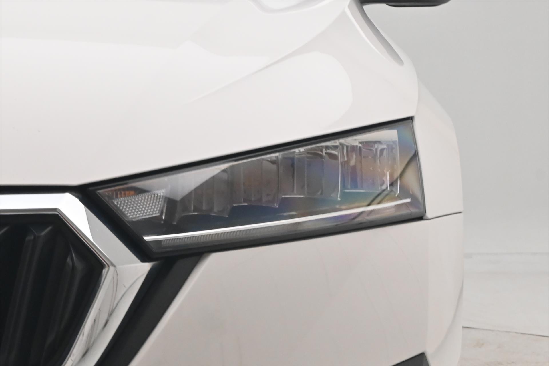 Hlavní fotografie vozu Škoda Octavia 2,0 TDI 110kW DSG Ambition Záruka až 5 let (28)