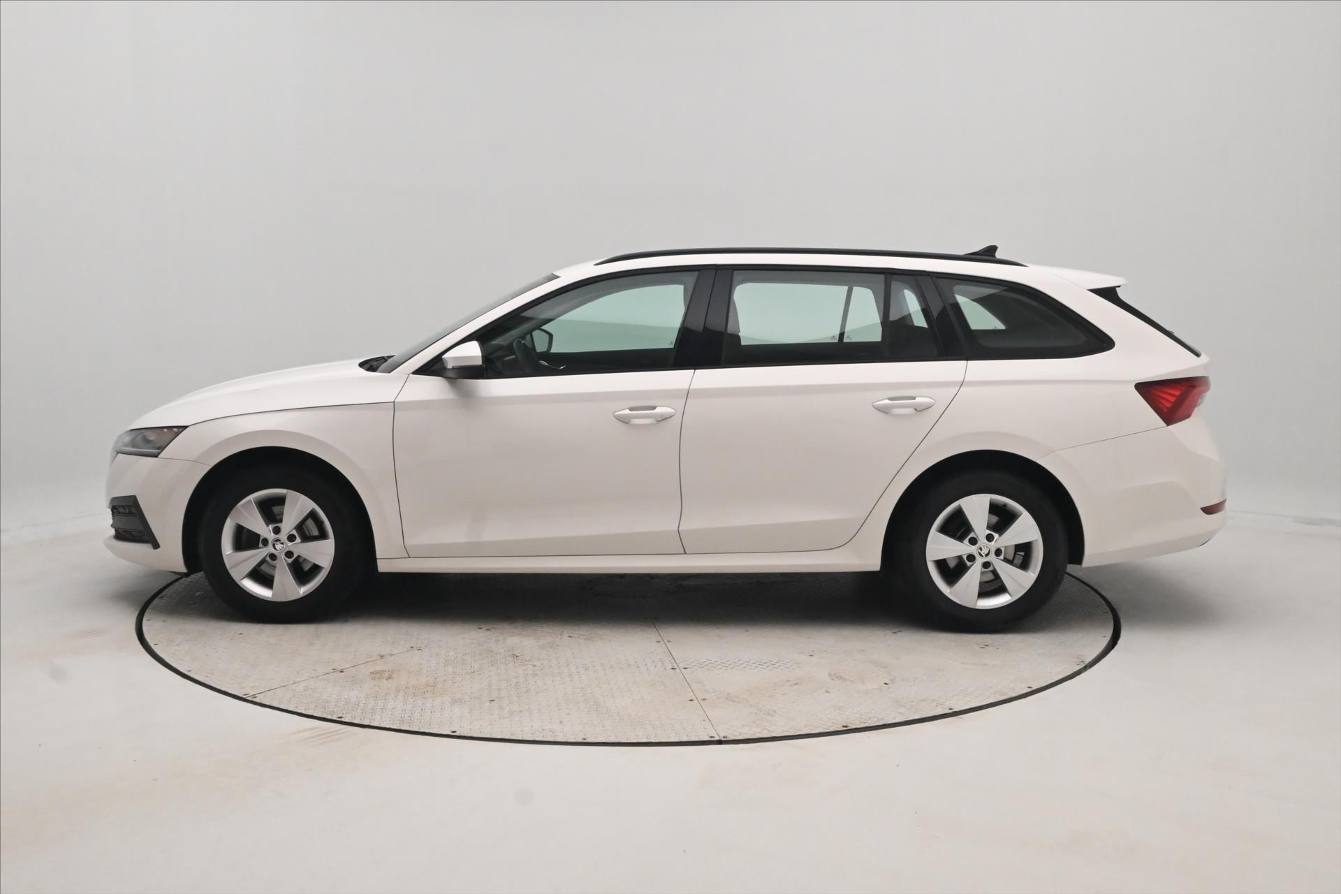 Hlavní fotografie vozu Škoda Octavia 2,0 TDI 110kW DSG Ambition Záruka až 5 let (8)