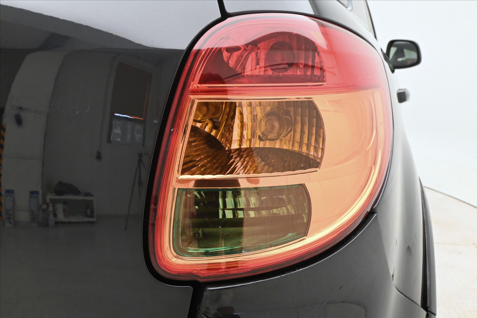 Hlavní fotografie vozu Suzuki SX4 1,6 88kW 4x4 Tažné Nová STK (28)