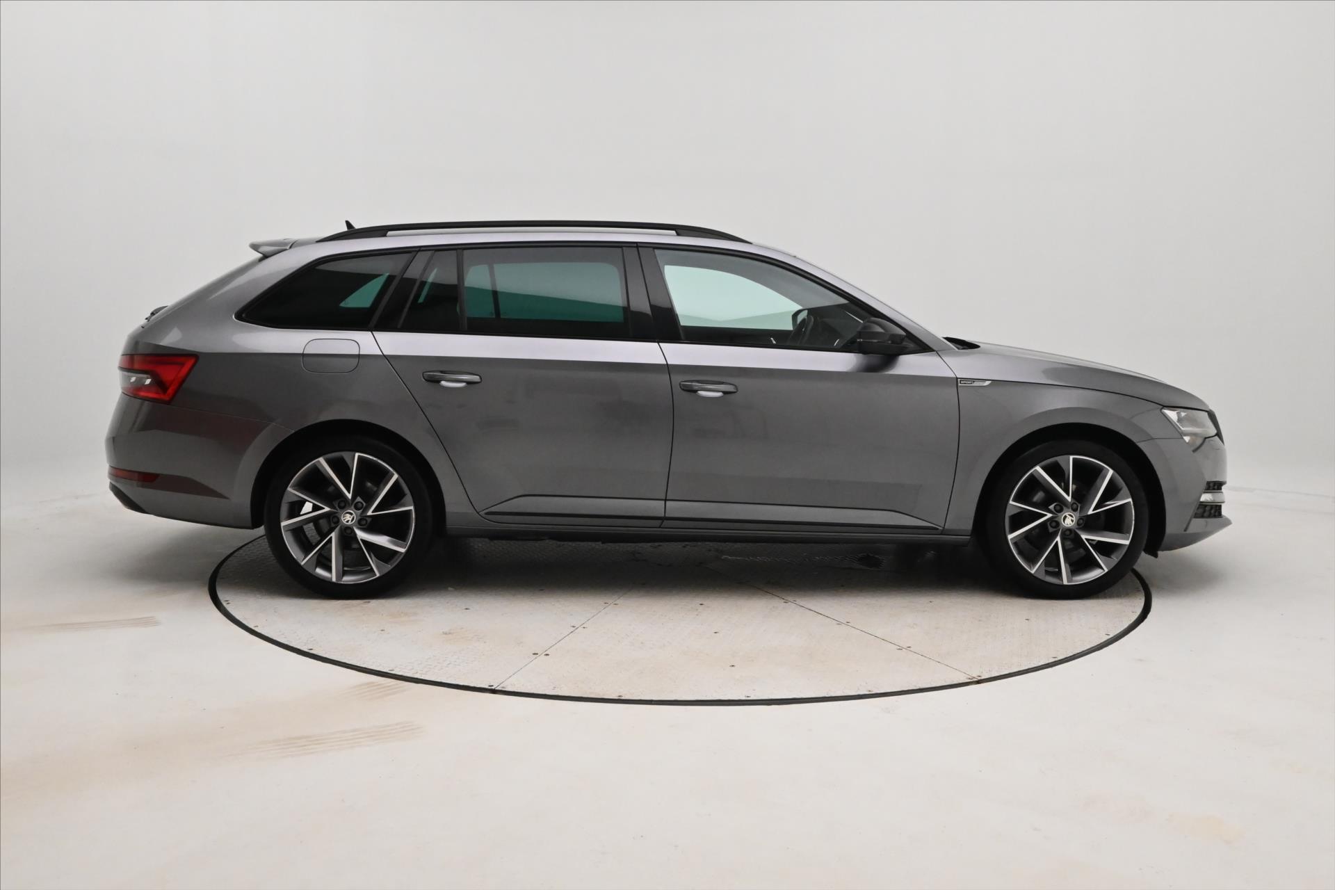 Hlavní fotografie vozu Škoda Superb 1,4 TSI 115kW iV DSG Sportline SoH 98% Záruka až 5 let (4)