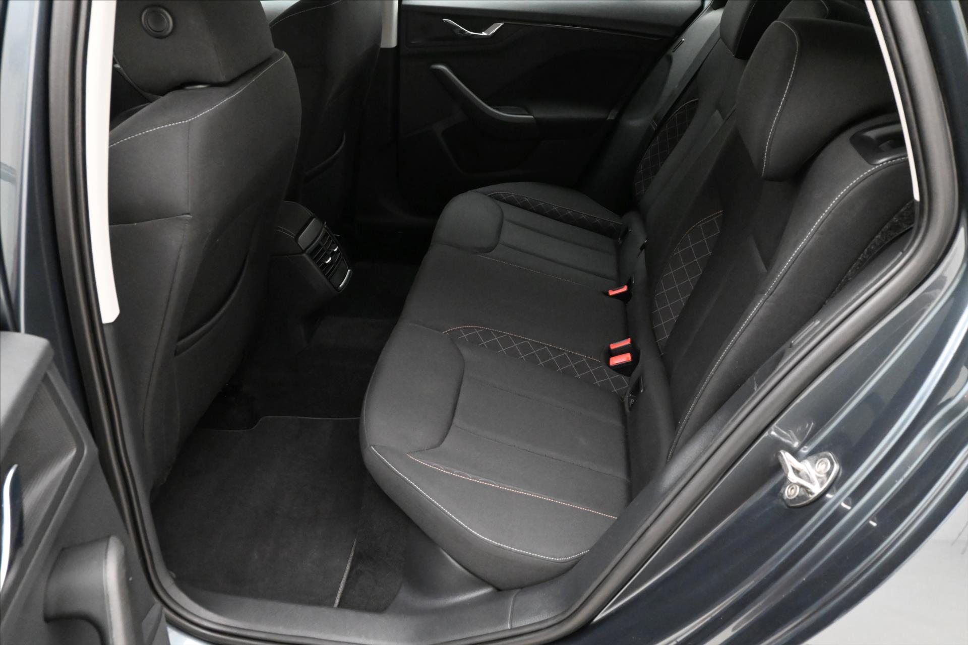 Hlavní fotografie vozu Škoda Scala 1,6 TDI 85 kW DSG Ambition Záruka až 5 let (14)