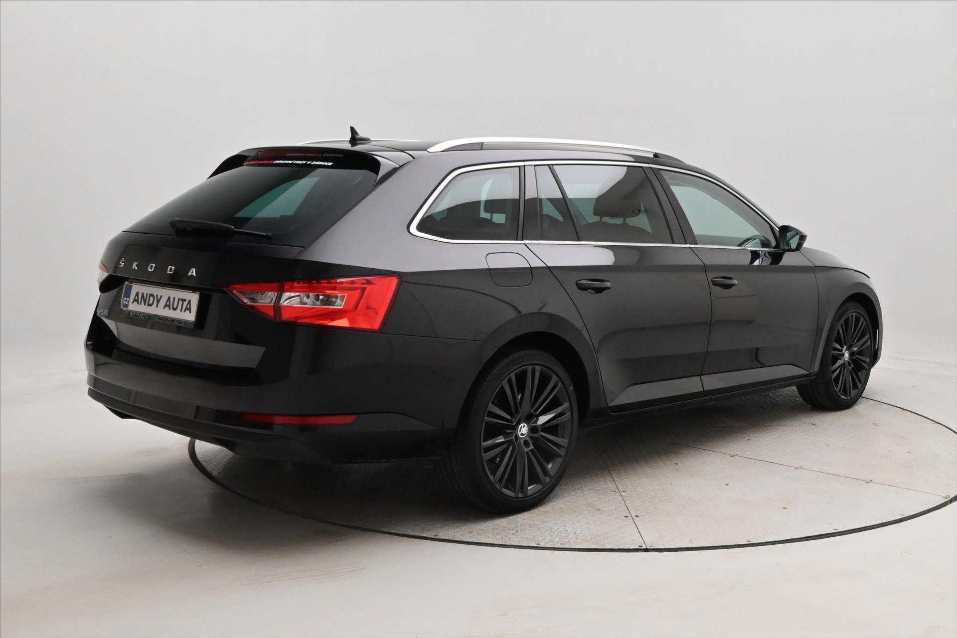 Hlavní fotografie vozu Škoda Superb 2,0 TDI 110kW Style DSG Záruka až 5 let (5)