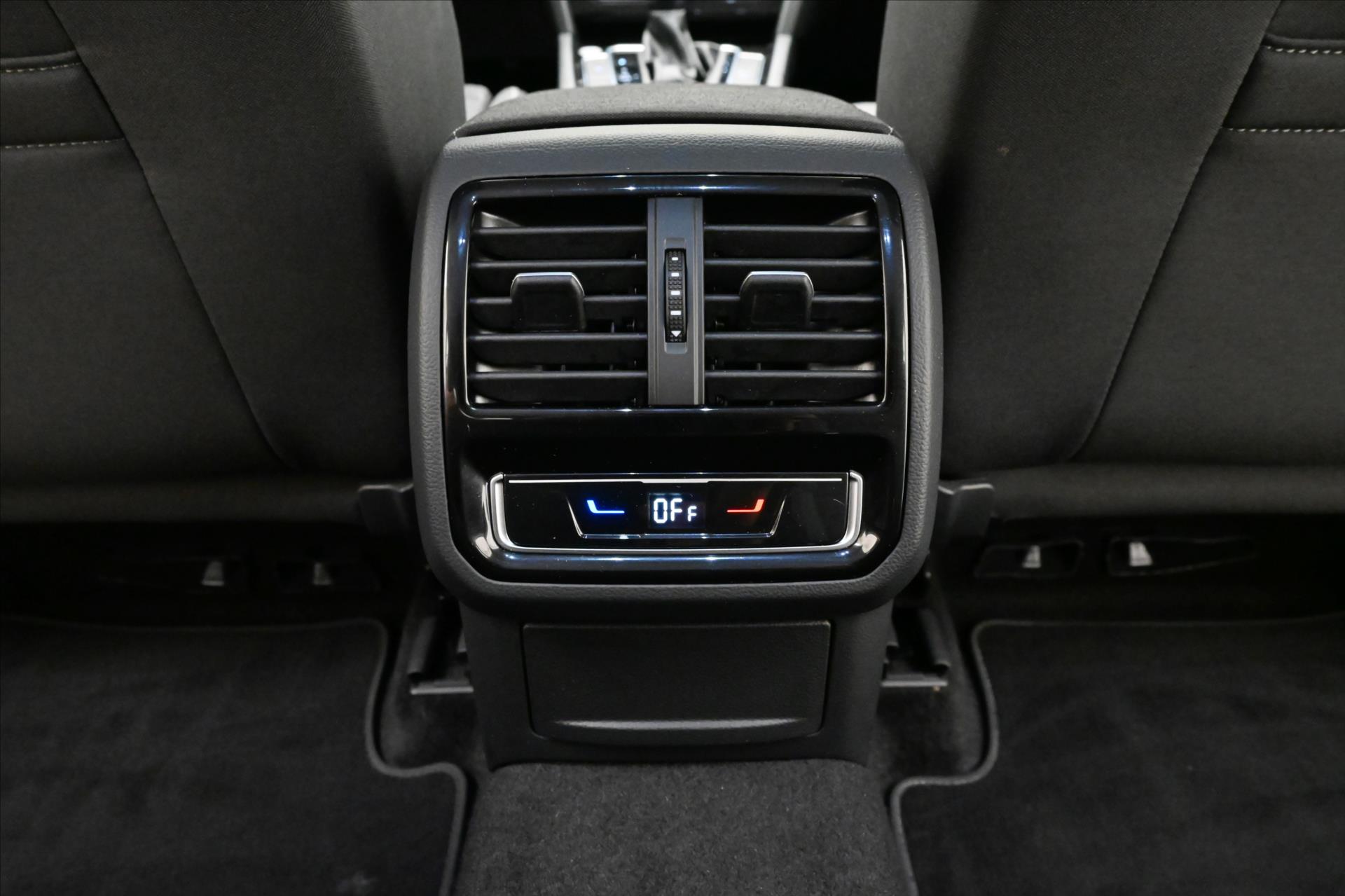 Hlavní fotografie vozu Volkswagen Passat 2,0 TDI 147kW DSG Business Záruka až 5 let (23)