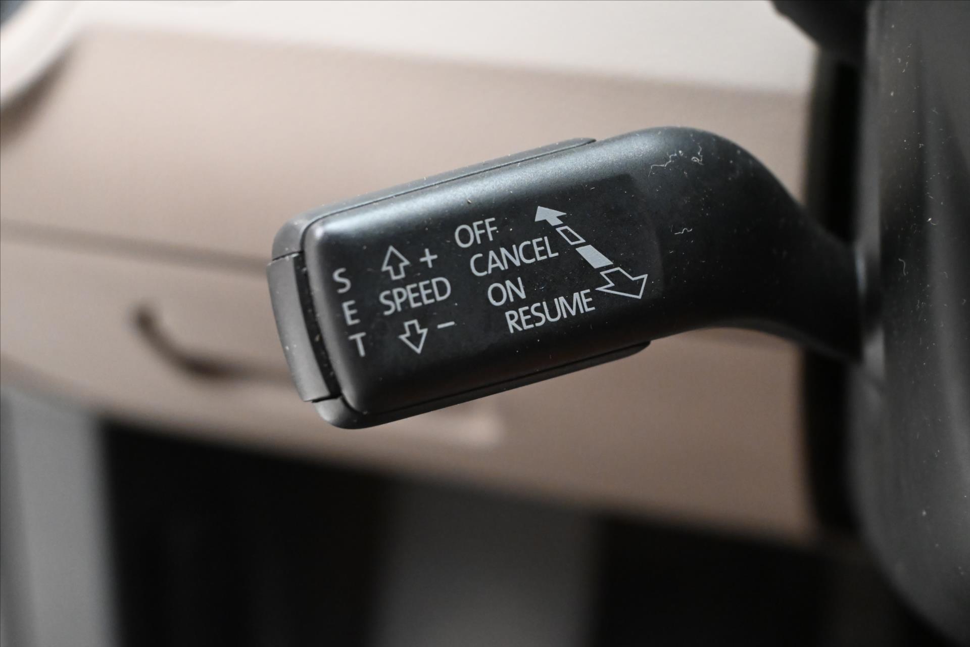 Hlavní fotografie vozu Volkswagen Passat 2,0 103kW NOVÁ STK 4/28 (22)