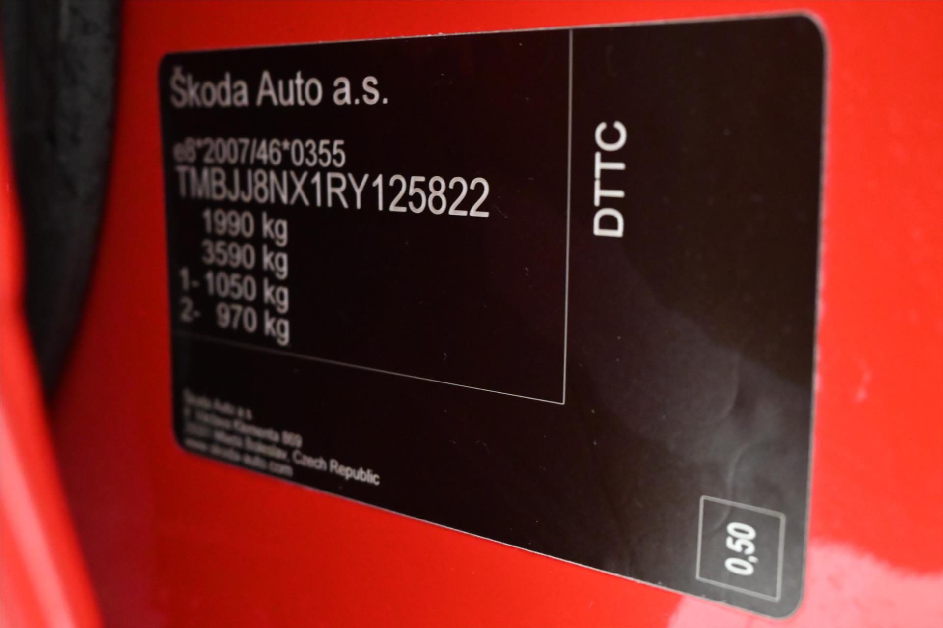 Hlavní fotografie vozu Škoda Octavia 2,0 110kW DSG Ambition Záruka až 5 let (12)