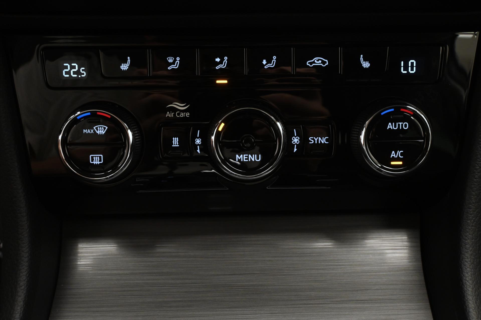 Hlavní fotografie vozu Škoda Superb 2,0 TDI 147 kW DSG 4x4 STYLE Záruka až 5 let (21)