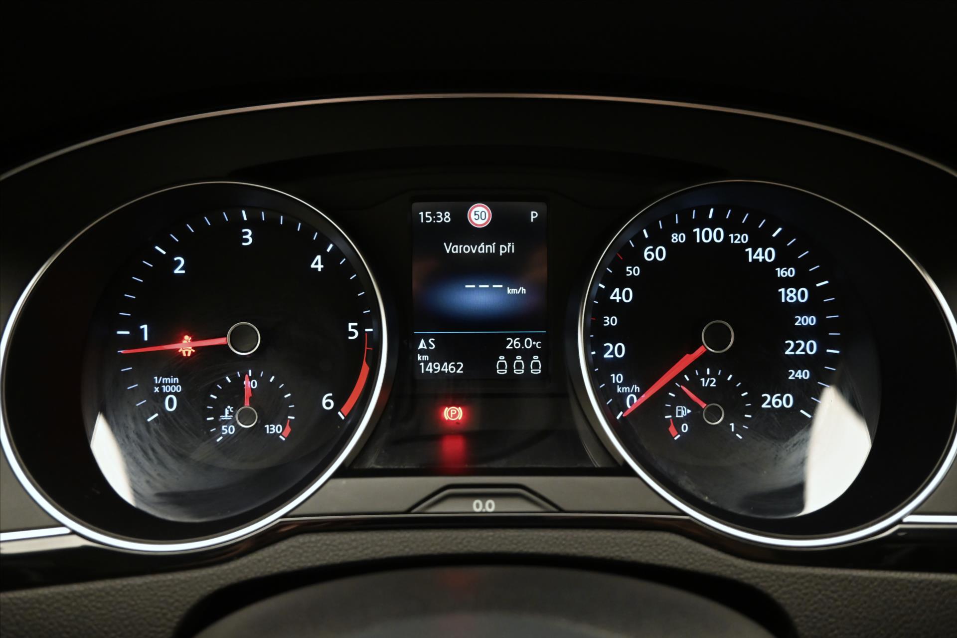 Hlavní fotografie vozu Volkswagen Passat 2,0 TDI 110kW DSG Business Záruka až 5 let (16)