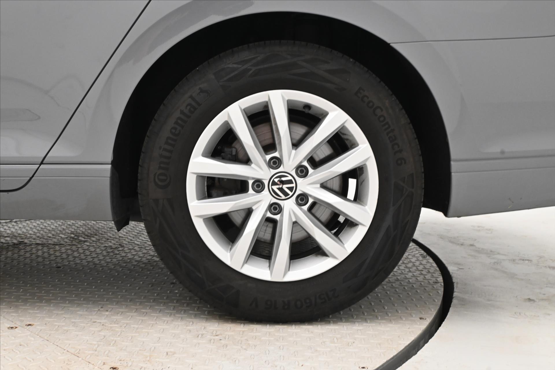 Hlavní fotografie vozu Volkswagen Passat 2,0 TDI 110kW DSG Business Záruka až 5 let (31)