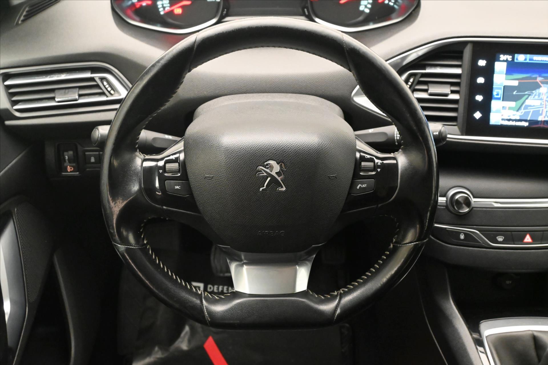 Hlavní fotografie vozu Peugeot 308 1,6 BlueHDi 73kW tažné Záruka až 5 let (18)