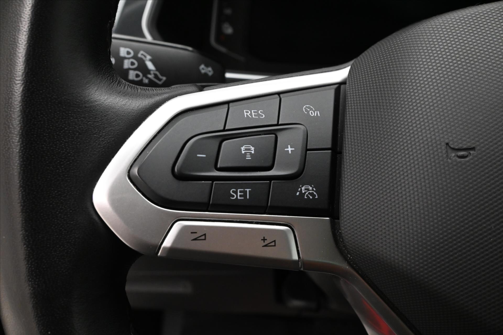 Hlavní fotografie vozu Volkswagen Tiguan 1,4 TSI eHybrid 110kW DSG Záruka až 5 let (24)