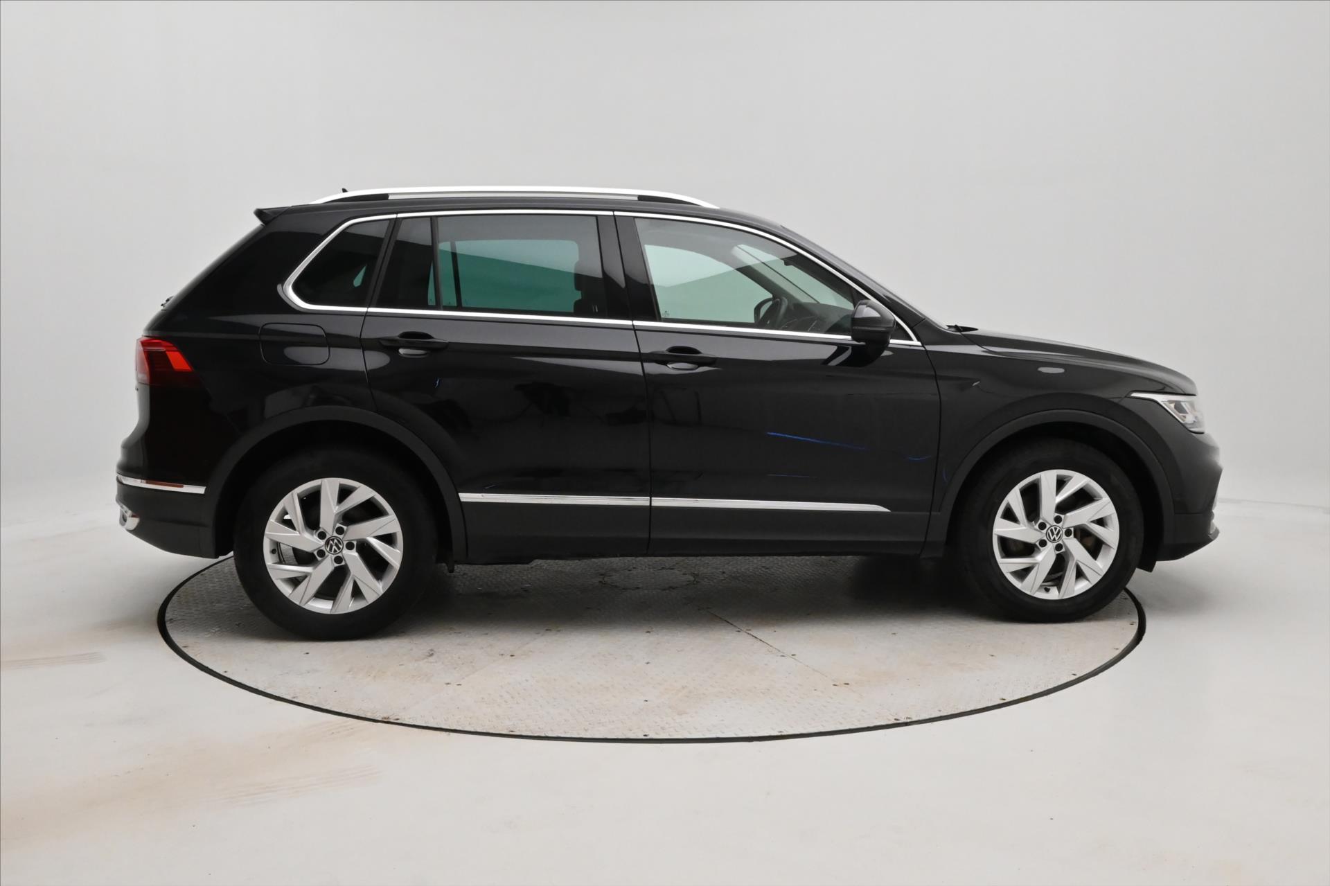Hlavní fotografie vozu Volkswagen Tiguan 1,4 TSI eHybrid 110kW DSG Záruka až 5 let (4)