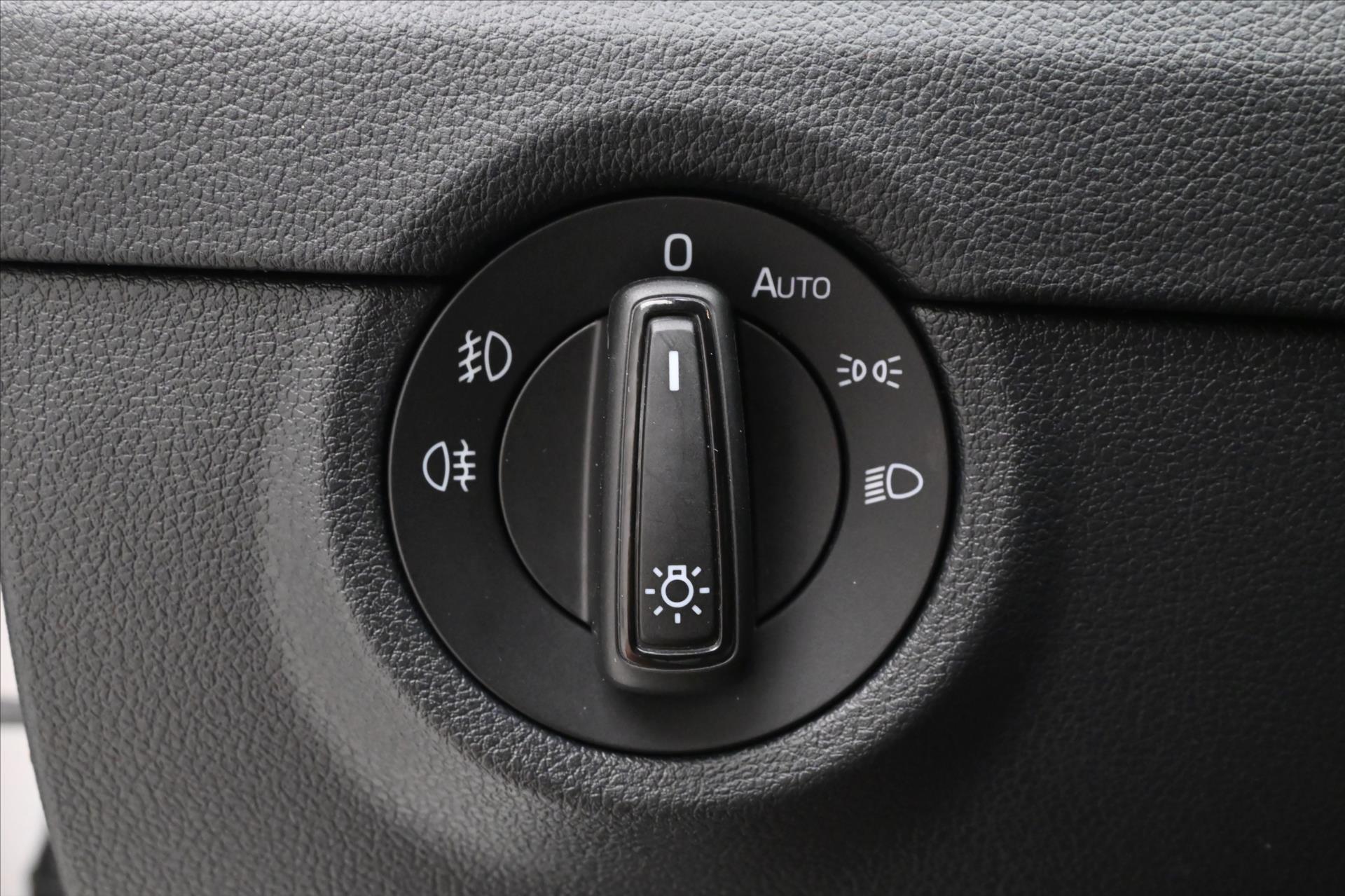 Hlavní fotografie vozu Škoda Octavia 1,5 TSI 110kW Style Tažné Záruka až 5 let (26)