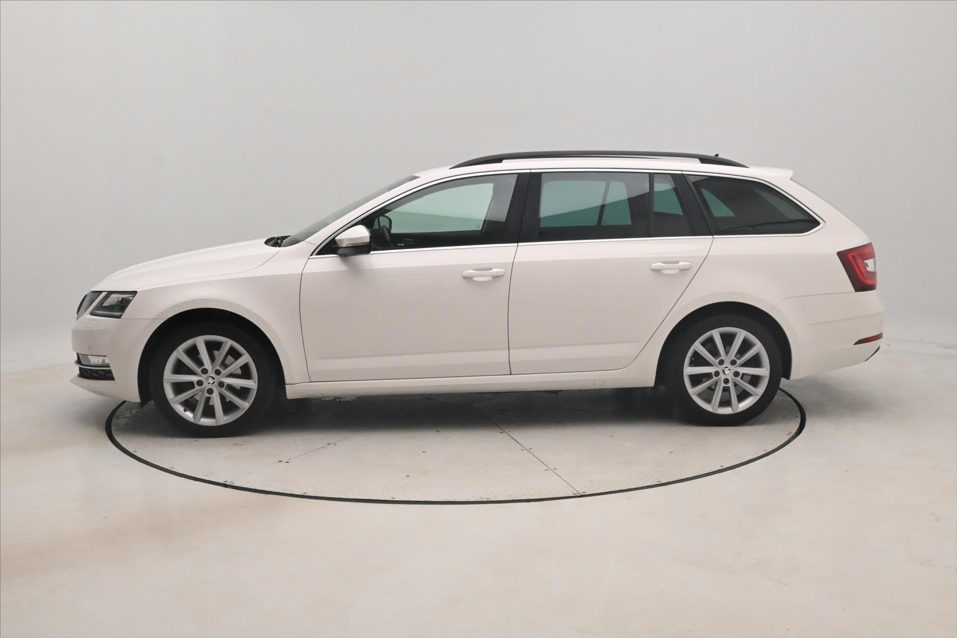 Hlavní fotografie vozu Škoda Octavia 1,5 TSI 110kW Style Tažné Záruka až 5 let (9)