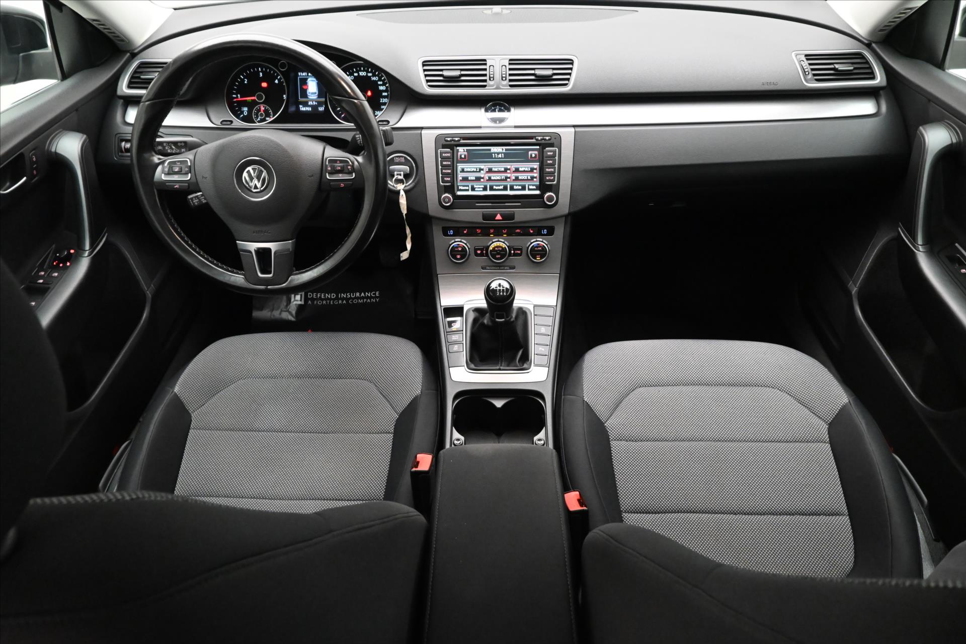 Hlavní fotografie vozu Volkswagen Passat 2,0 TDI 103 kW Business Edition Panorama Záruka (15)