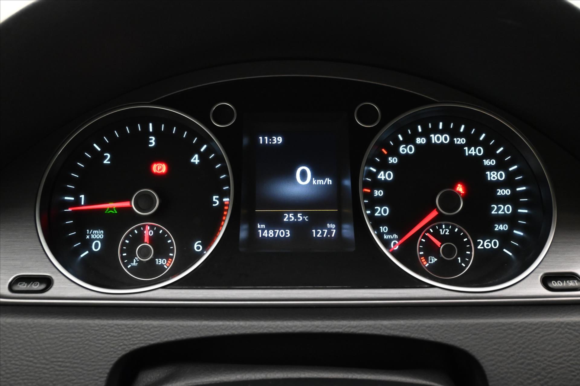 Hlavní fotografie vozu Volkswagen Passat 2,0 TDI 103 kW Business Edition Panorama Záruka (16)