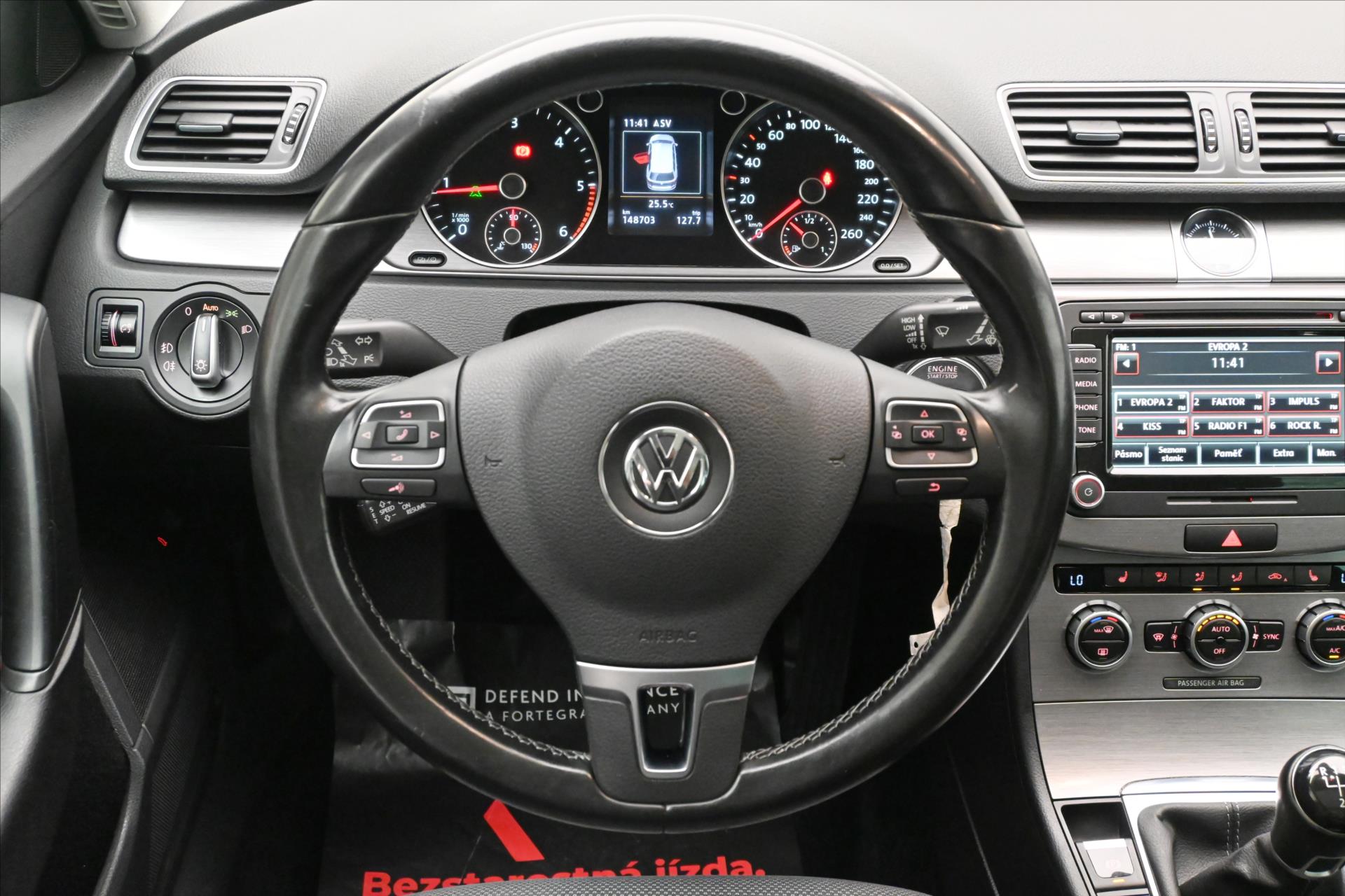 Hlavní fotografie vozu Volkswagen Passat 2,0 TDI 103 kW Business Edition Panorama Záruka (18)