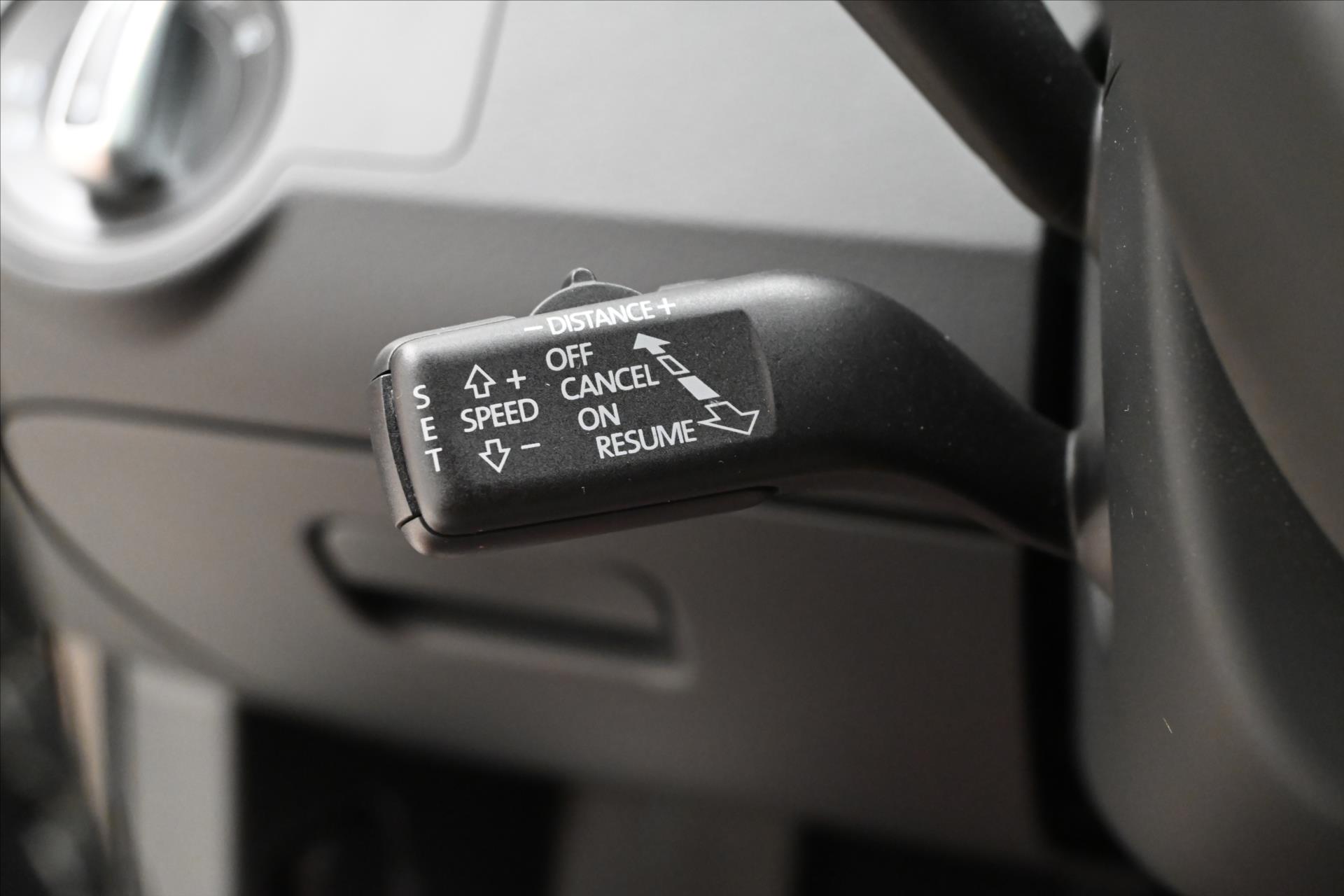 Hlavní fotografie vozu Volkswagen Passat 2,0 TDI 103 kW Business Edition Panorama Záruka (23)