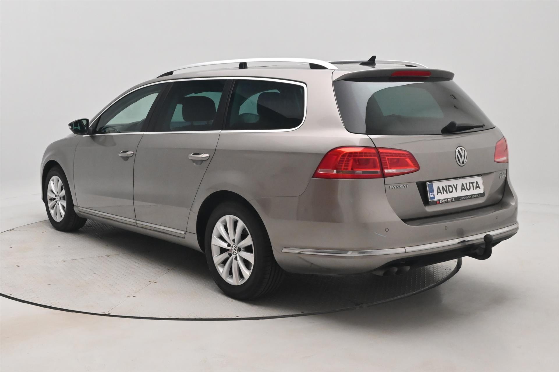 Hlavní fotografie vozu Volkswagen Passat 2,0 TDI 103kW Business Edition Panorama Záruka (7)