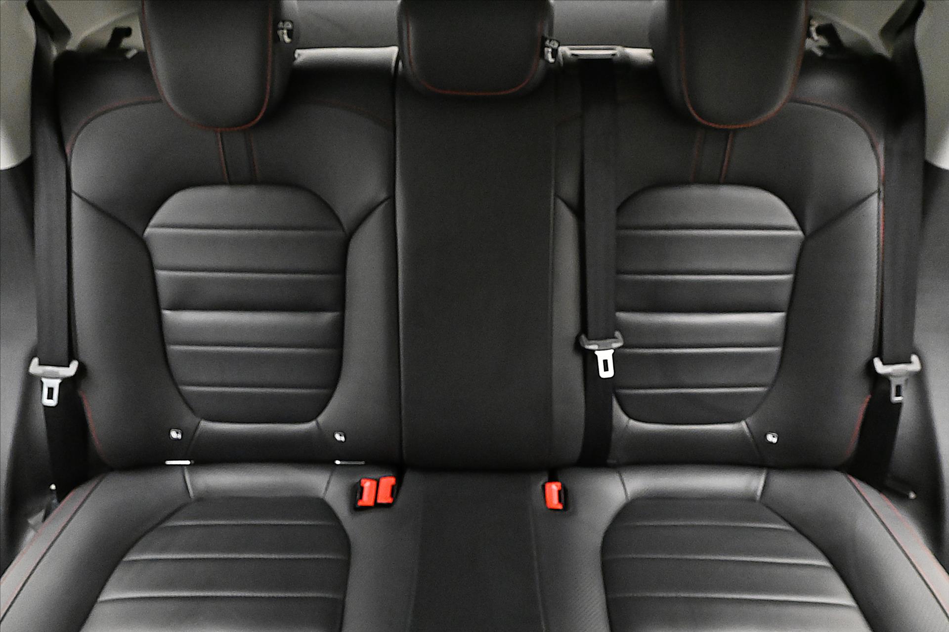 Hlavní fotografie vozu MG ZS 1,0 TGI 82 kW Elegance Záruka až 5 let (27)