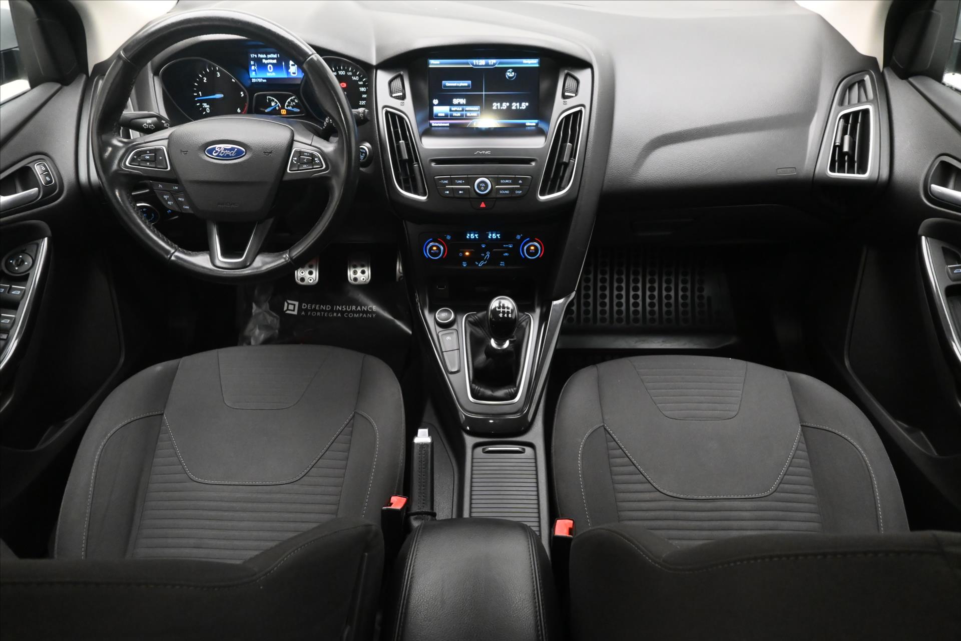 Hlavní fotografie vozu Ford Focus 1,5 TDCi 88 kW (15)