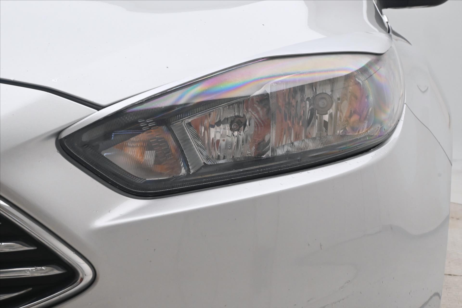 Hlavní fotografie vozu Ford Focus 1,5 TDCi 88 kW (27)