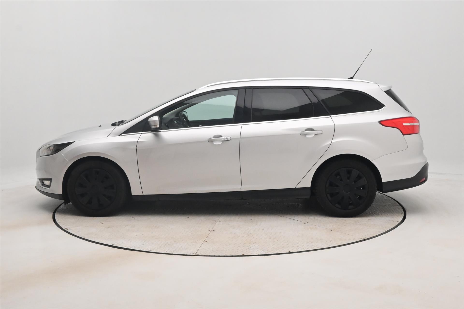 Hlavní fotografie vozu Ford Focus 1,5 TDCi 88 kW (8)