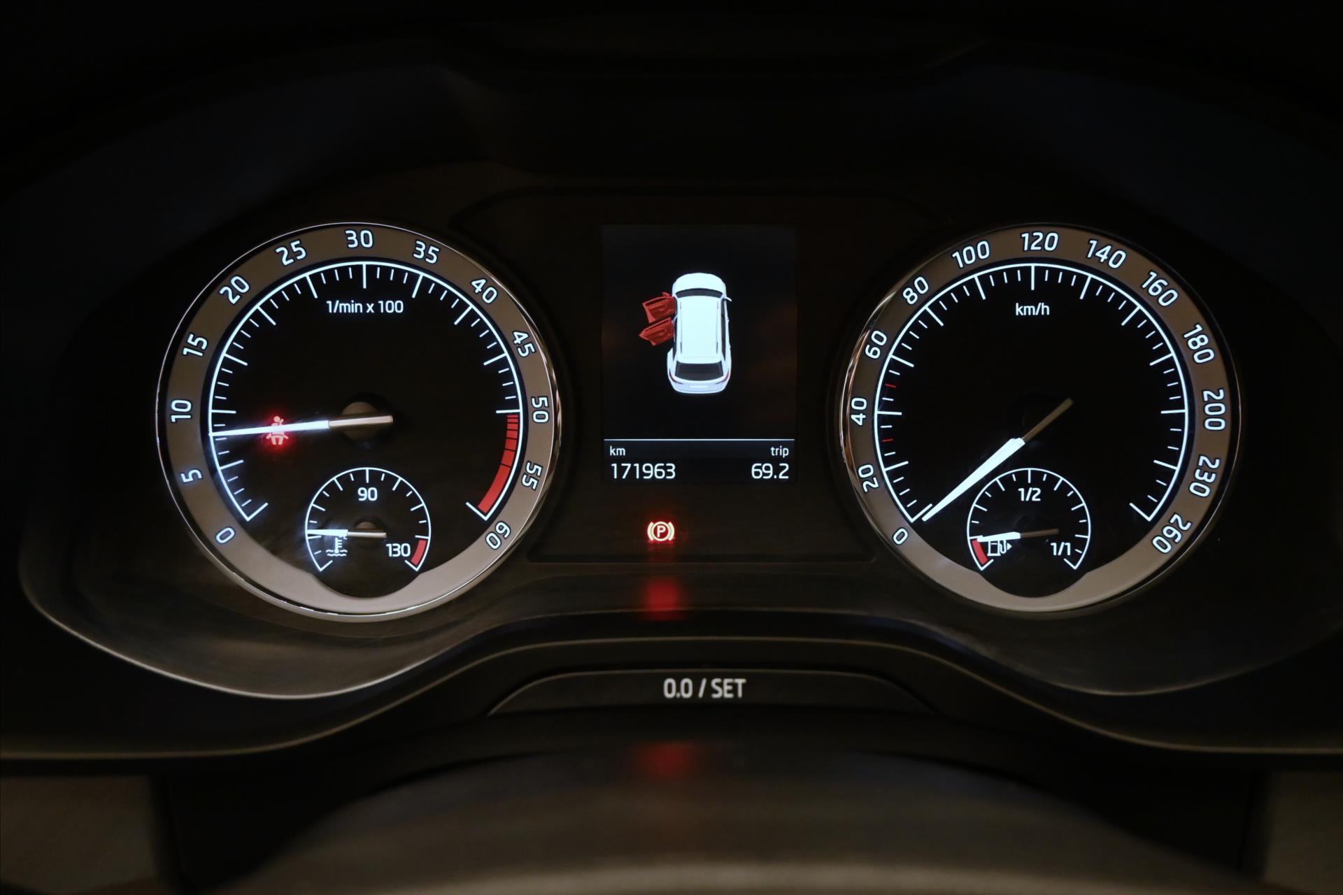 Hlavní fotografie vozu Škoda Kodiaq 2,0 TDI 110kW DSG Ambition Záruka až 5 let (16)