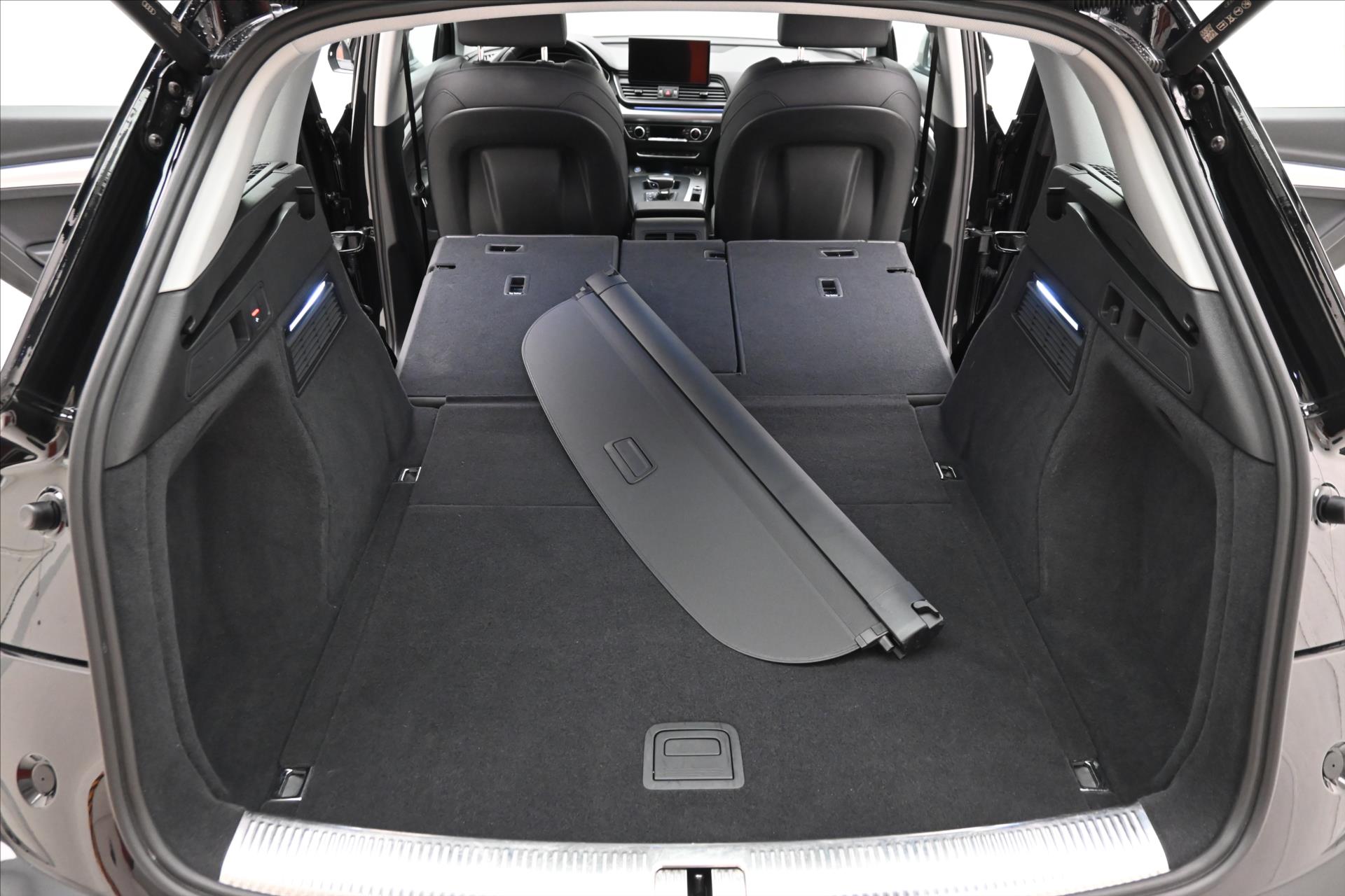 Hlavní fotografie vozu Audi Q5 2,0 40TDI 150kW 4x4 S-Tronic Záruka až 5 let (11)