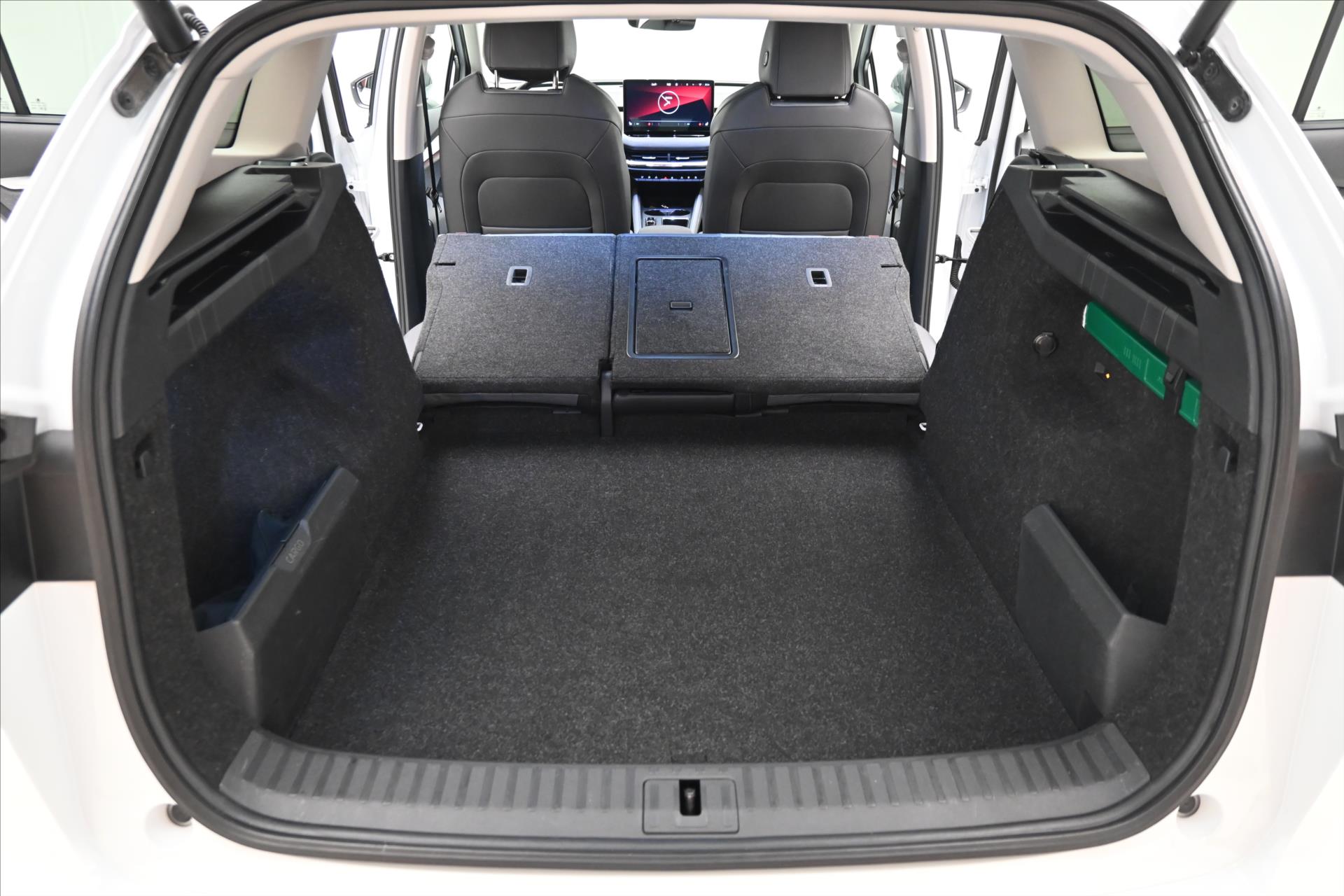 Hlavní fotografie vozu Škoda Enyaq 0,0 iV 80 150kW SoH 94,5% Záruka až 3 roky (11)