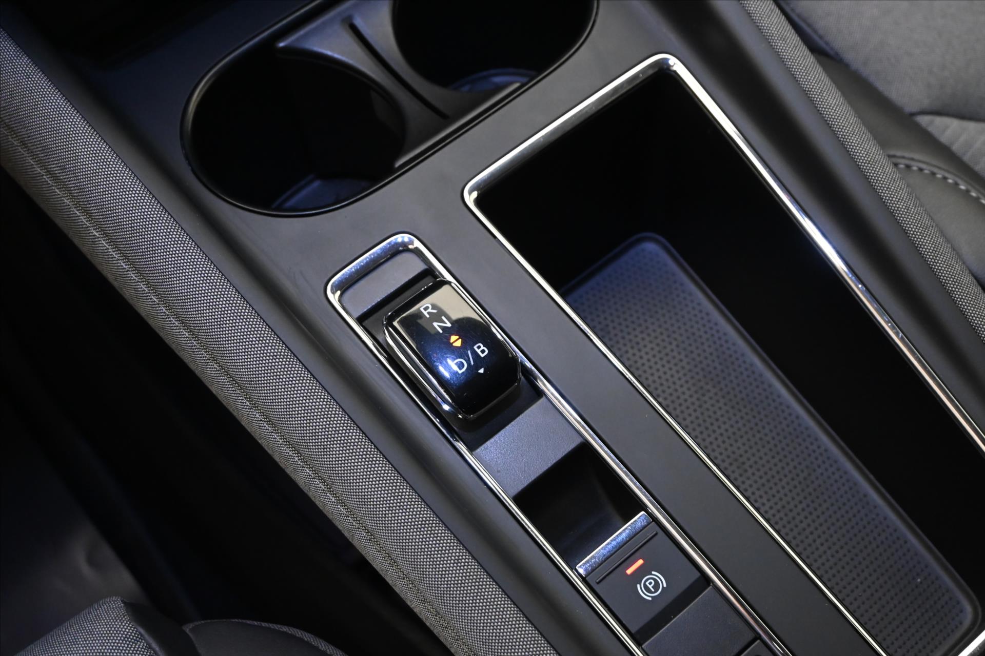 Hlavní fotografie vozu Škoda Enyaq 0,0 iV 80 150kW SoH 94,5% Záruka až 3 roky (23)