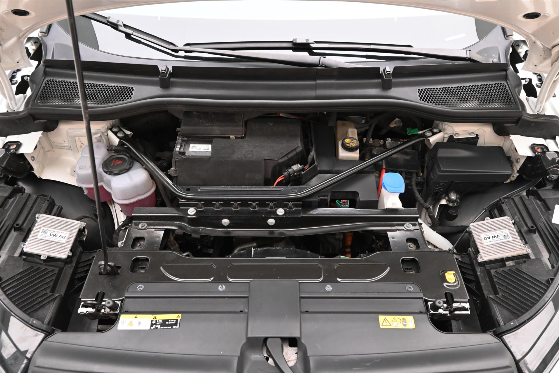 Hlavní fotografie vozu Škoda Enyaq 0,0 iV 80 150kW SoH 94,5% Záruka až 3 roky (9)