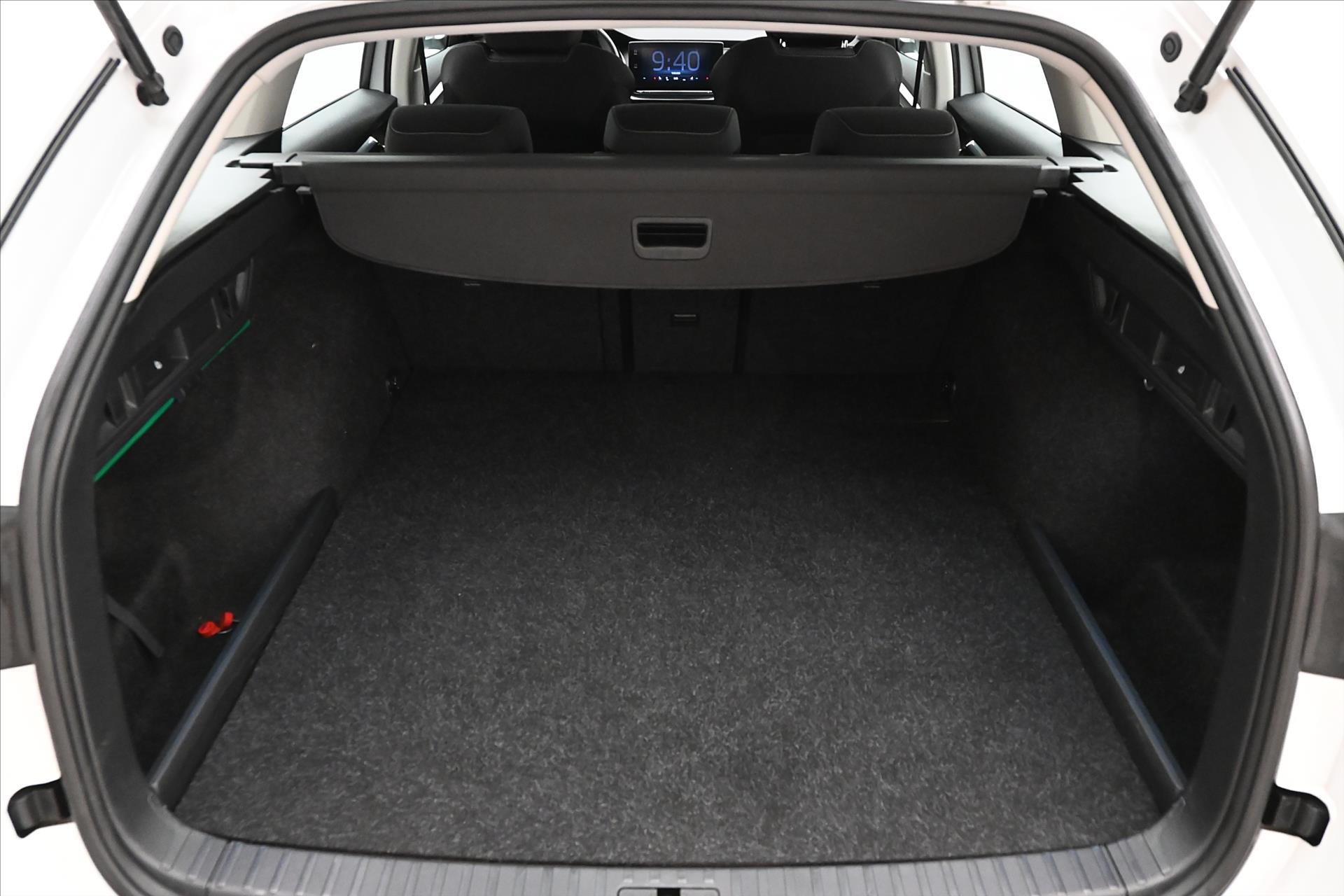 Hlavní fotografie vozu Škoda Octavia 1,4 iV TSI 110kW Style SoH 92% Záruka až 5 let (10)