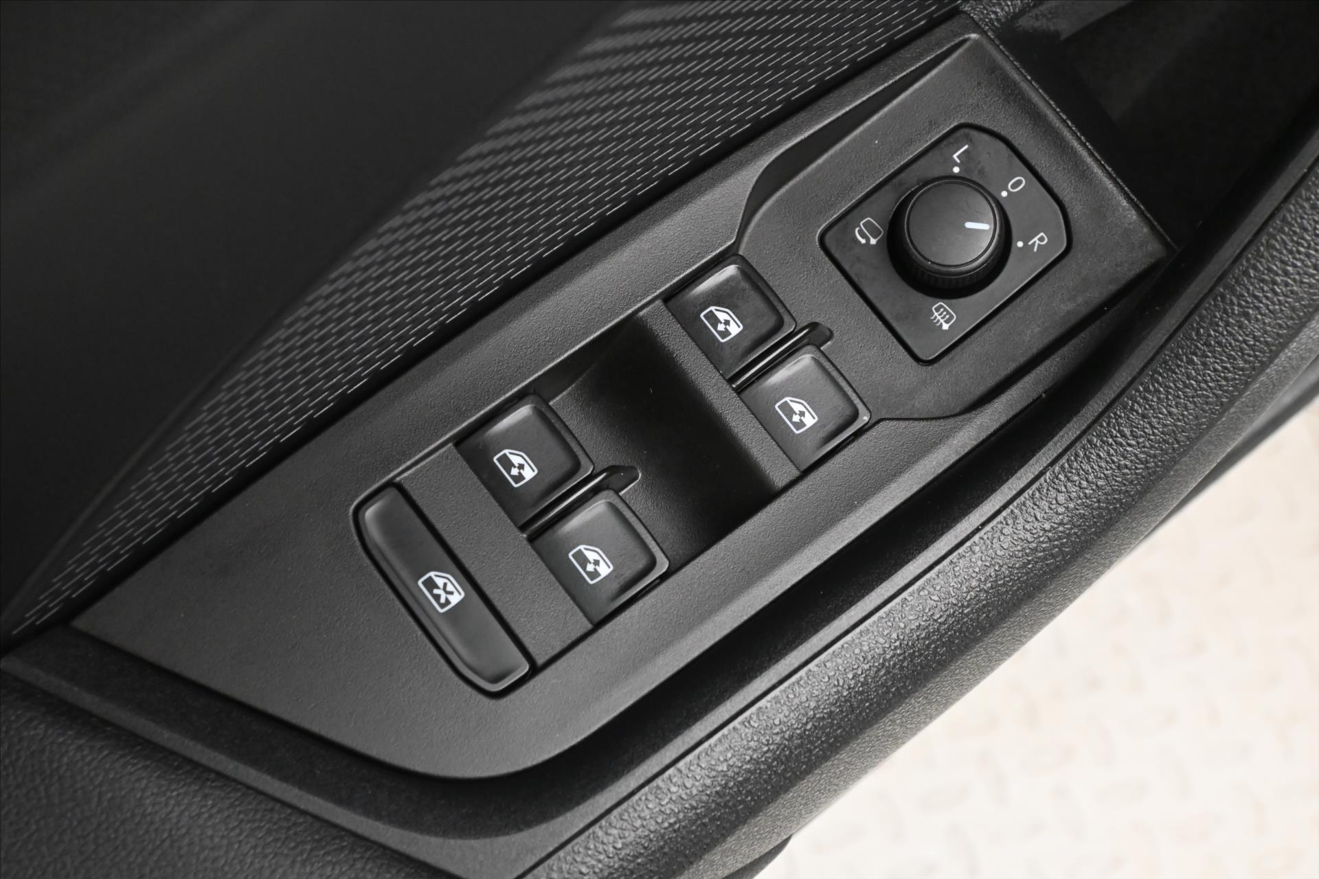 Hlavní fotografie vozu Škoda Octavia 1,4 iV TSI 110kW Style SoH 92% Záruka až 5 let (26)