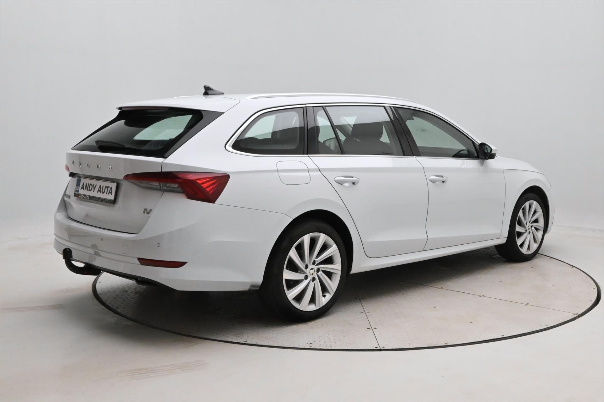 Hlavní fotografie vozu Škoda Octavia 1,4 iV TSI 110kW Style SoH 92% Záruka až 5 let (5)